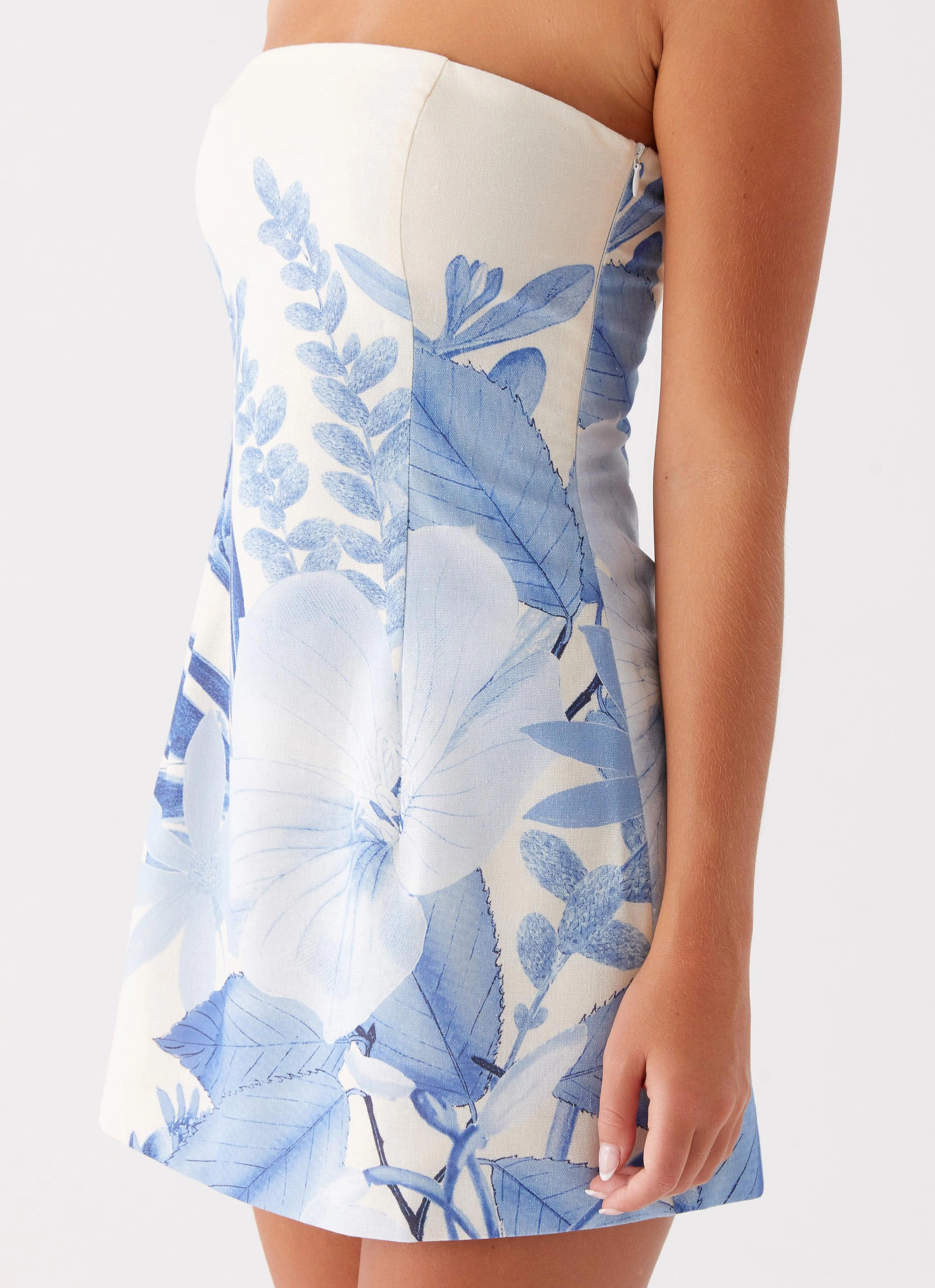 Travel Style Denby Strapless Mini Dress - Blue Floral Print