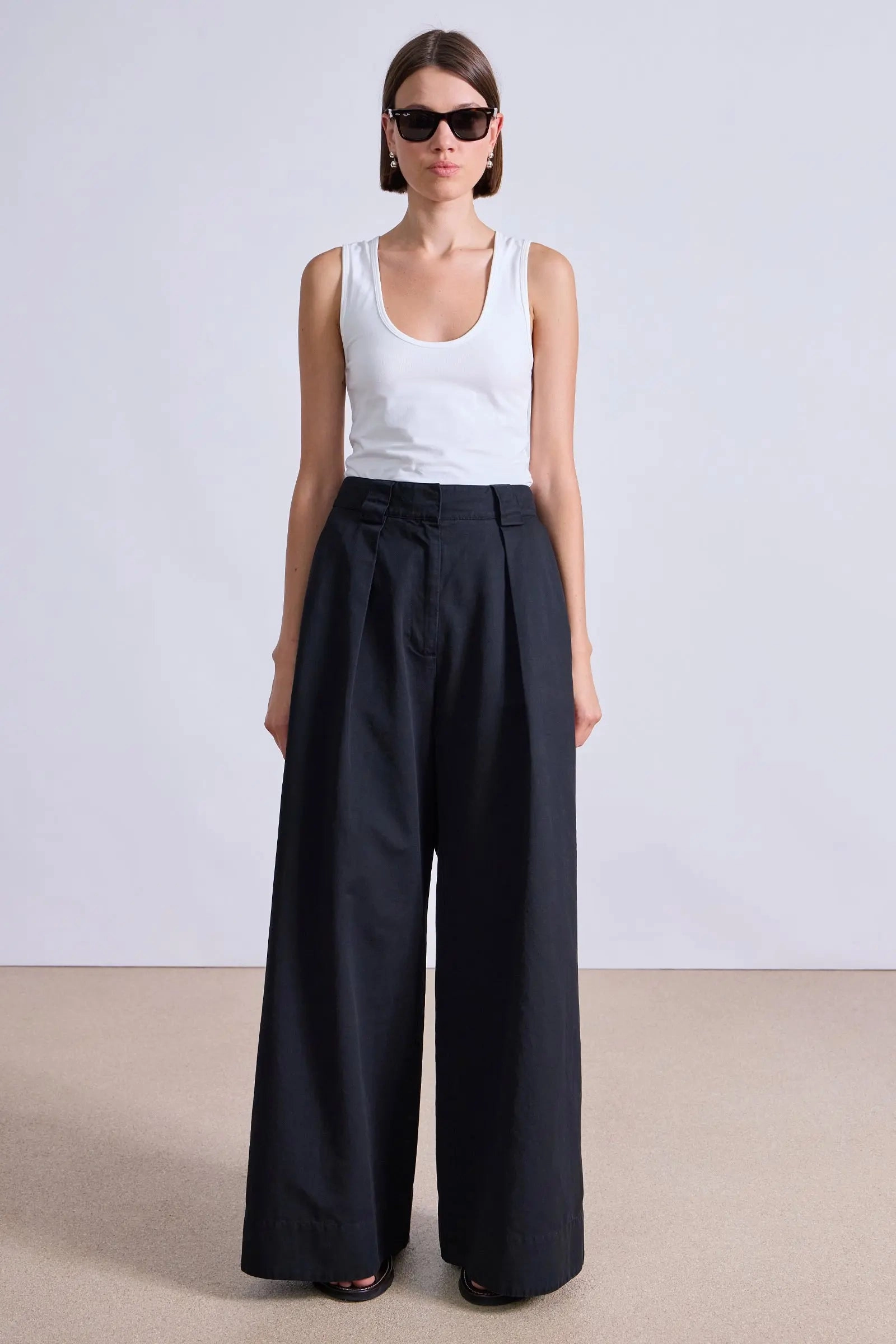 Eli Wide Leg Pant in Black Linen blend Low Maintenance