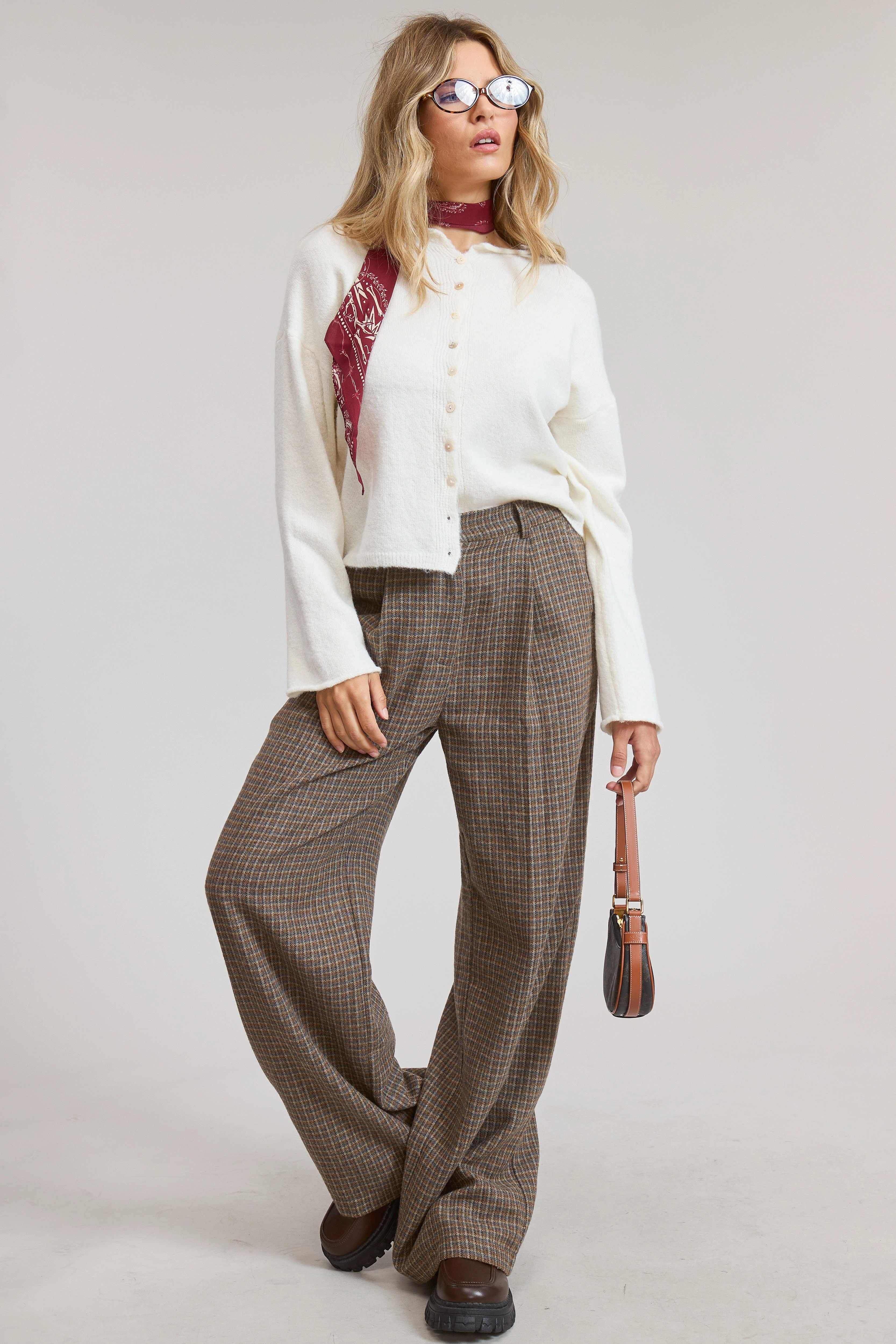 Relaxed Sweatshirt Elise Button Down Cardigan - Ivory