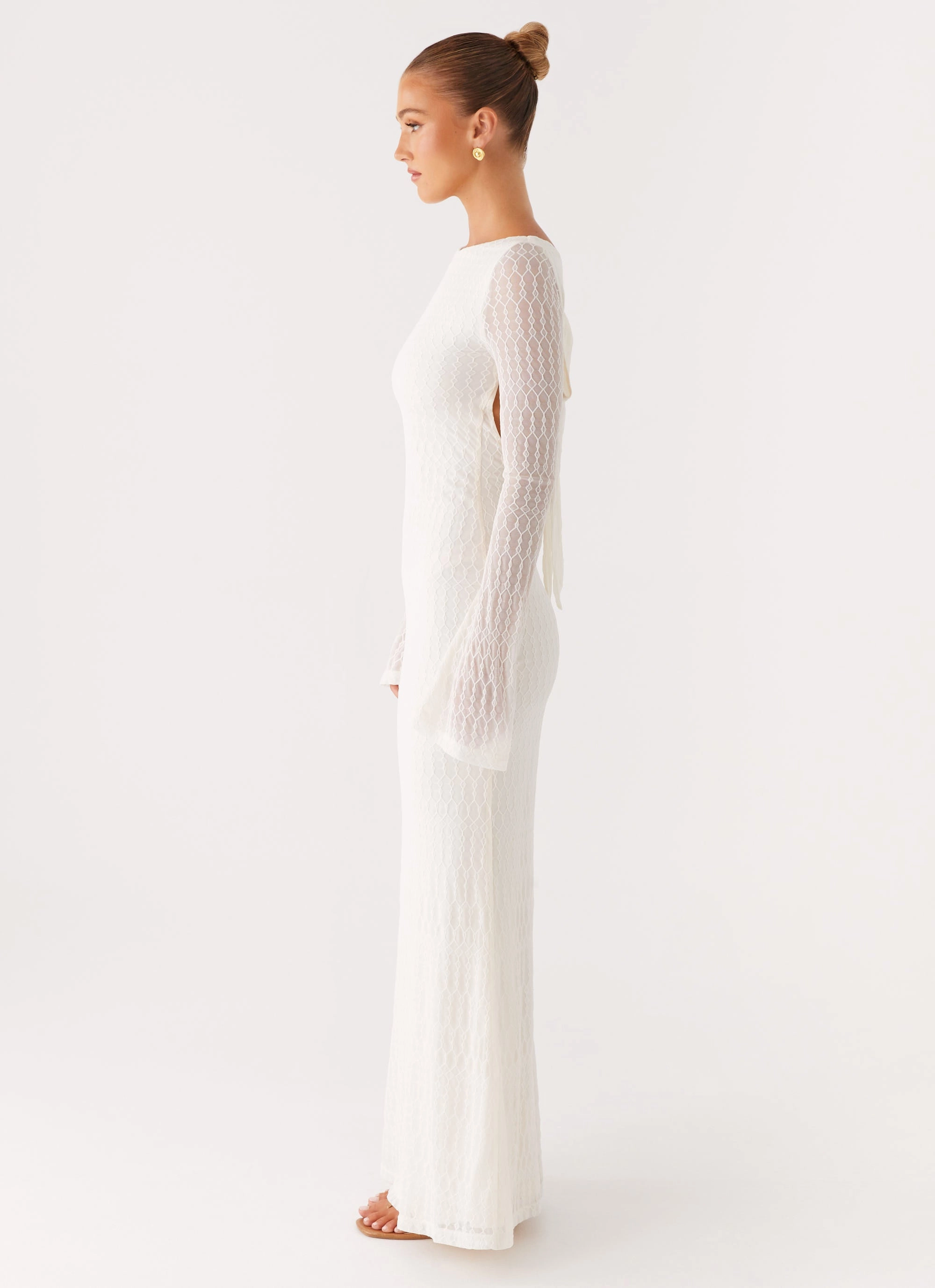 Ethereal Long Sleeve Maxi Dress - Ivory Chic Silhouette