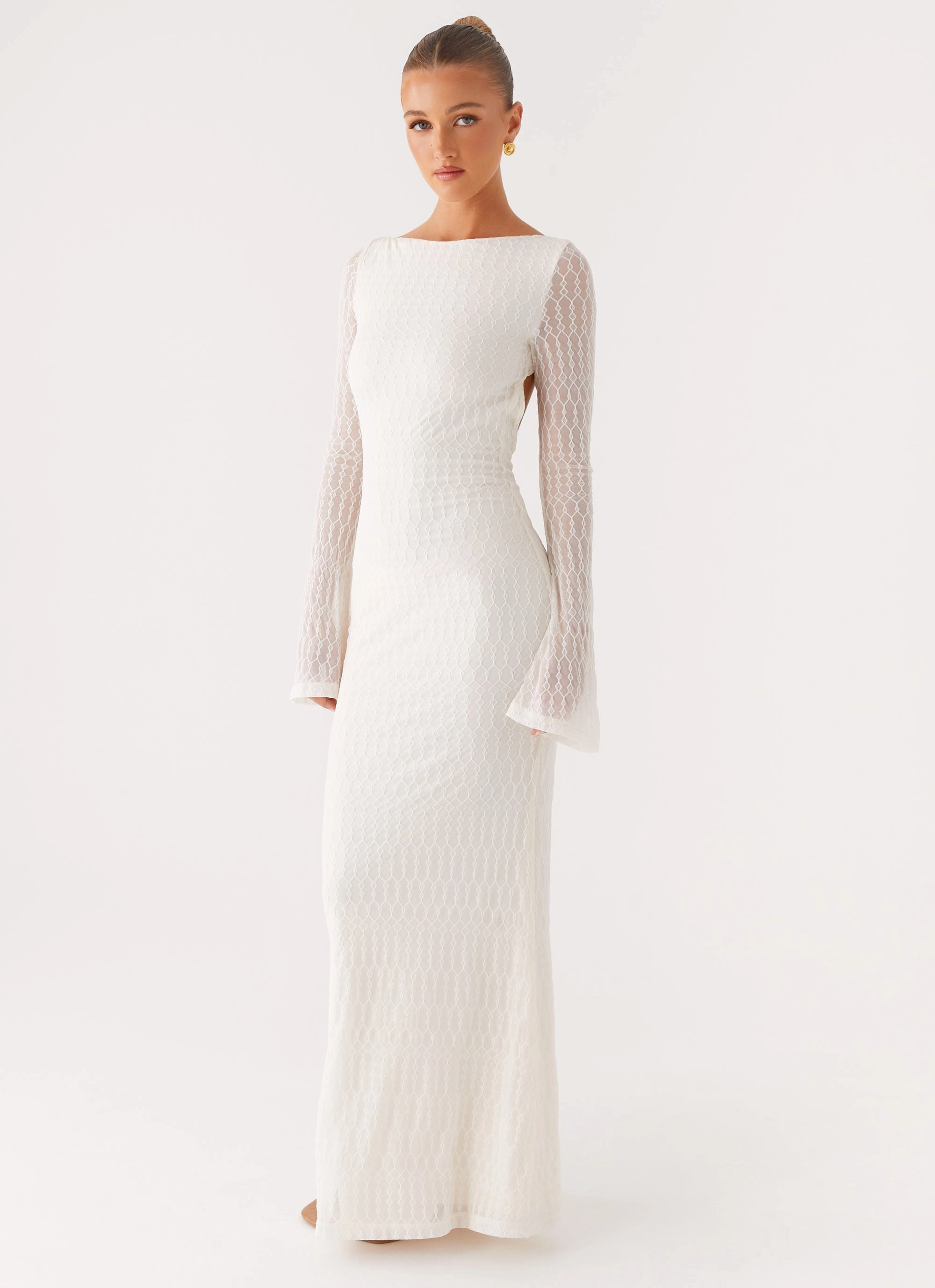 Street-Style Ethereal Long Sleeve Maxi Dress - Ivory