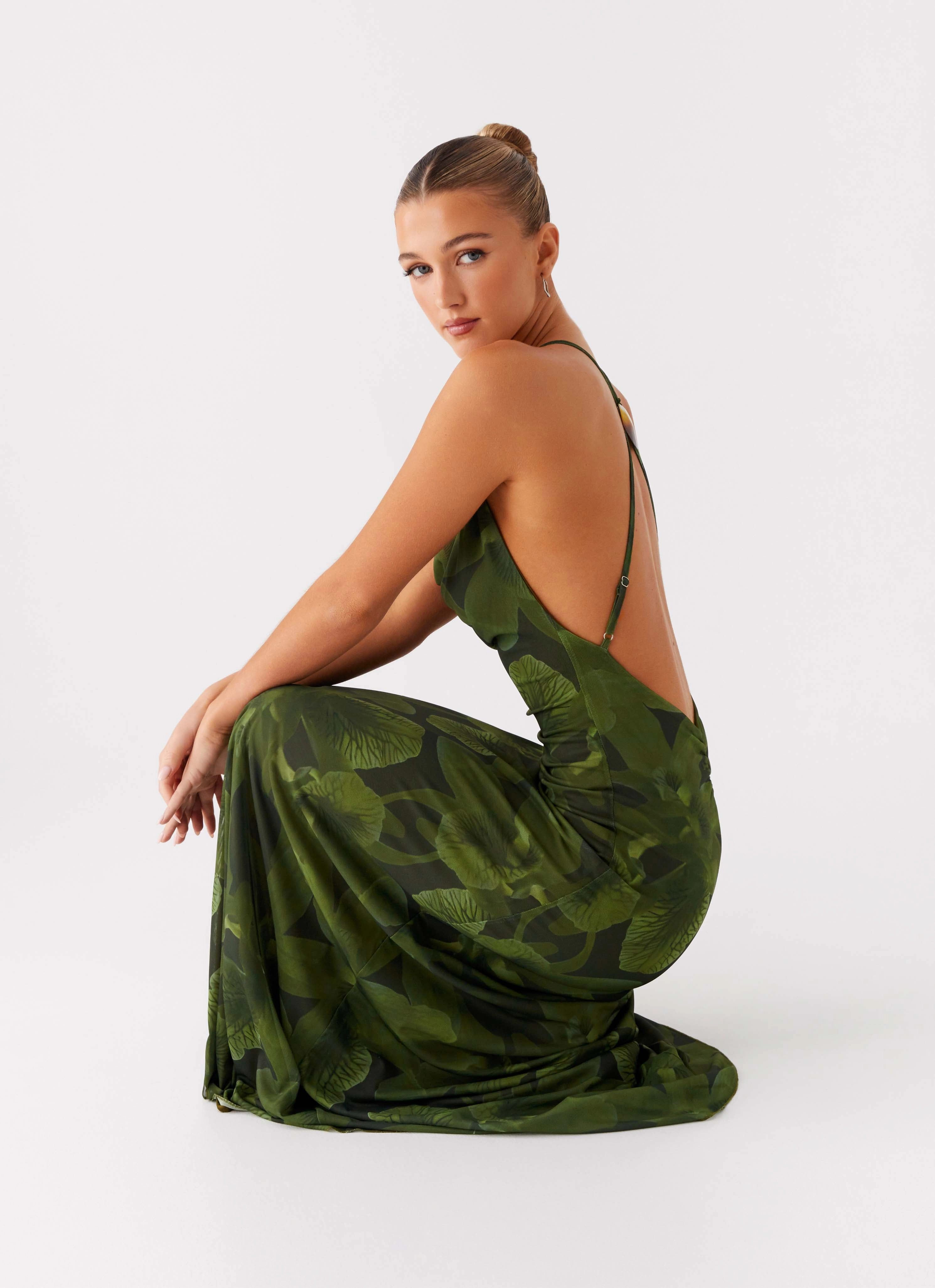 Lightweight Fit Dahliana Maxi Dress - Tropic Floral