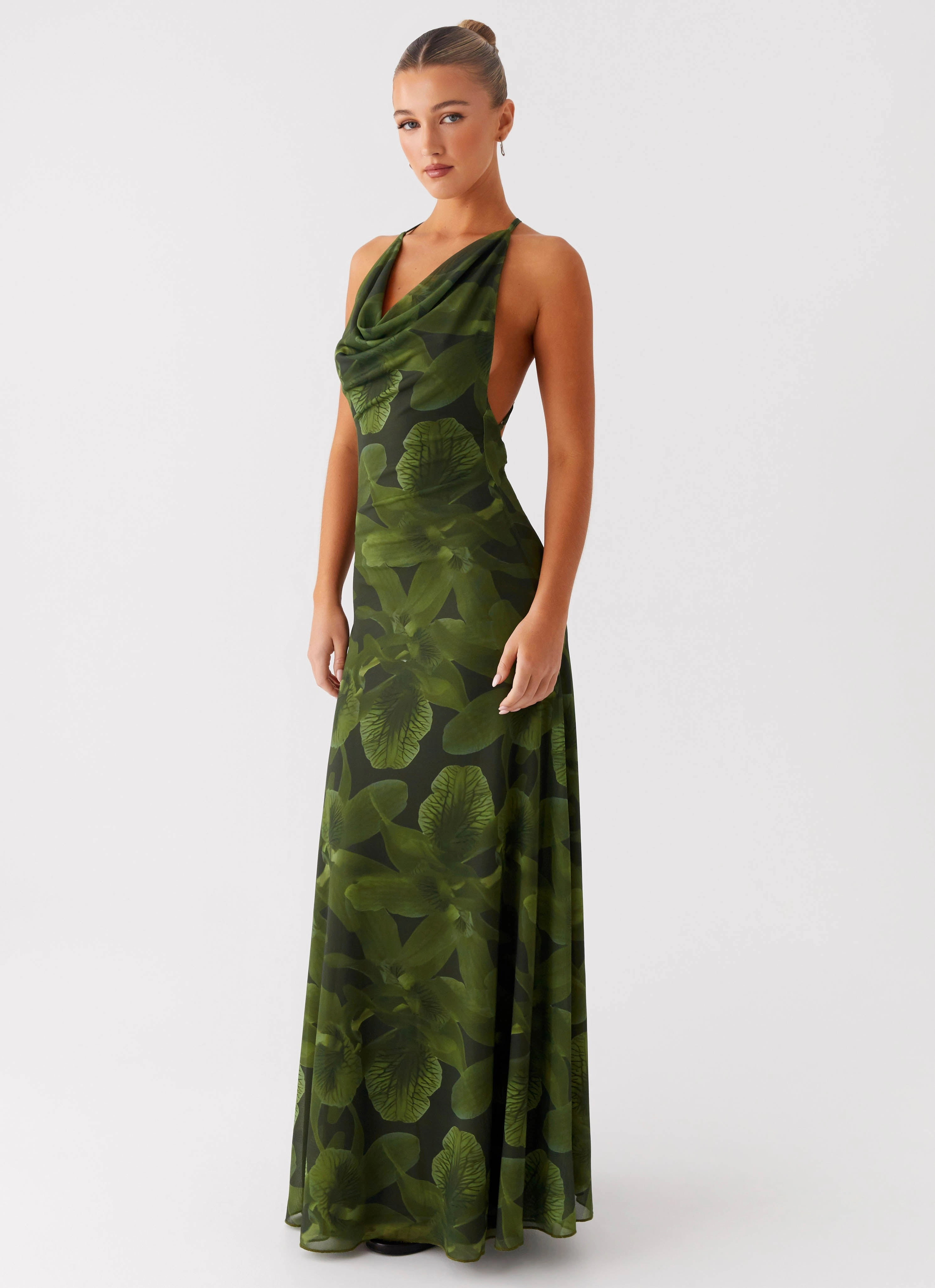Dahliana Maxi Dress - Tropic Floral Flattering Cut Wear
