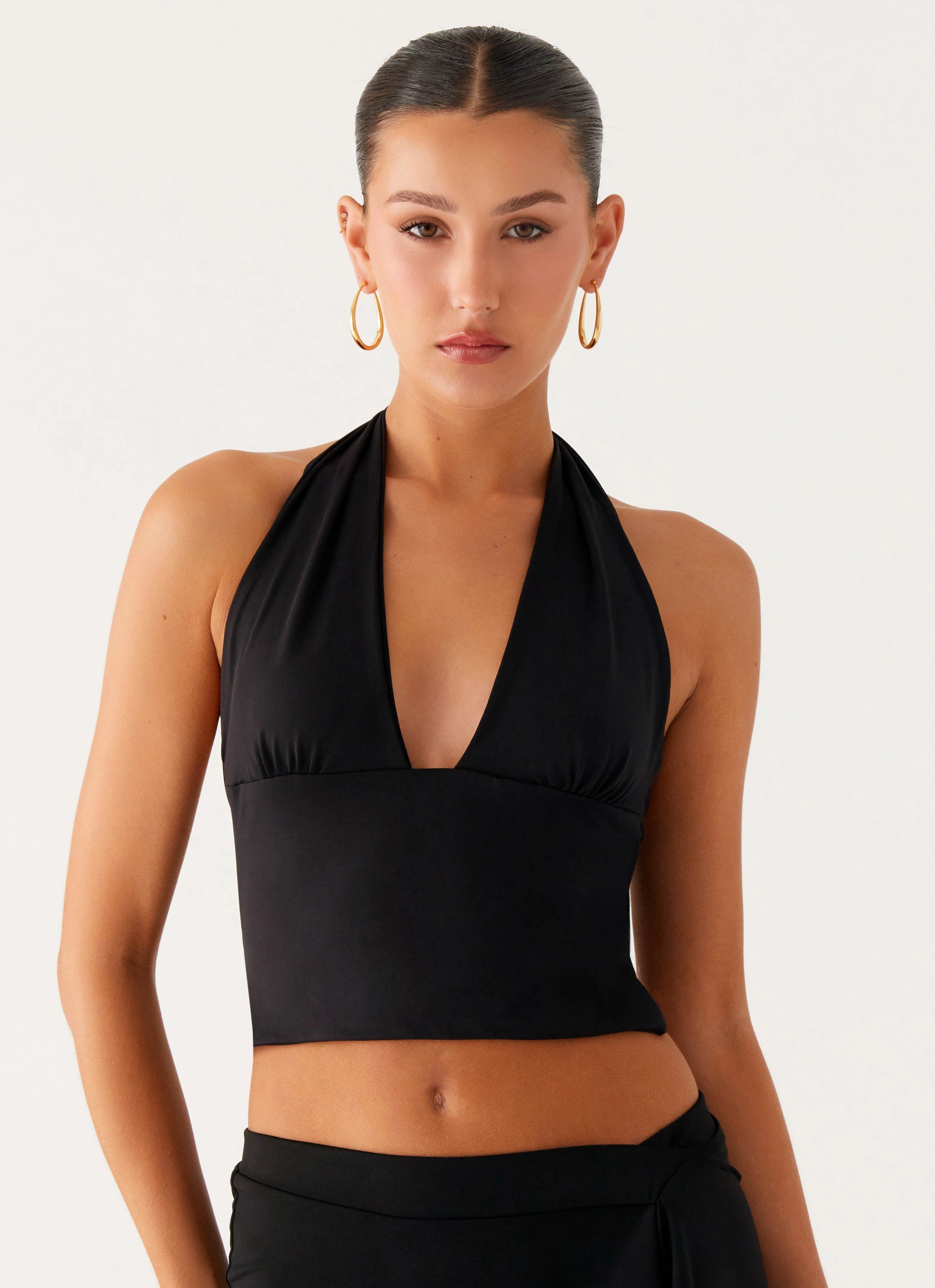 NonChafe Lining Fade Out Hardwear Halter Top - Black