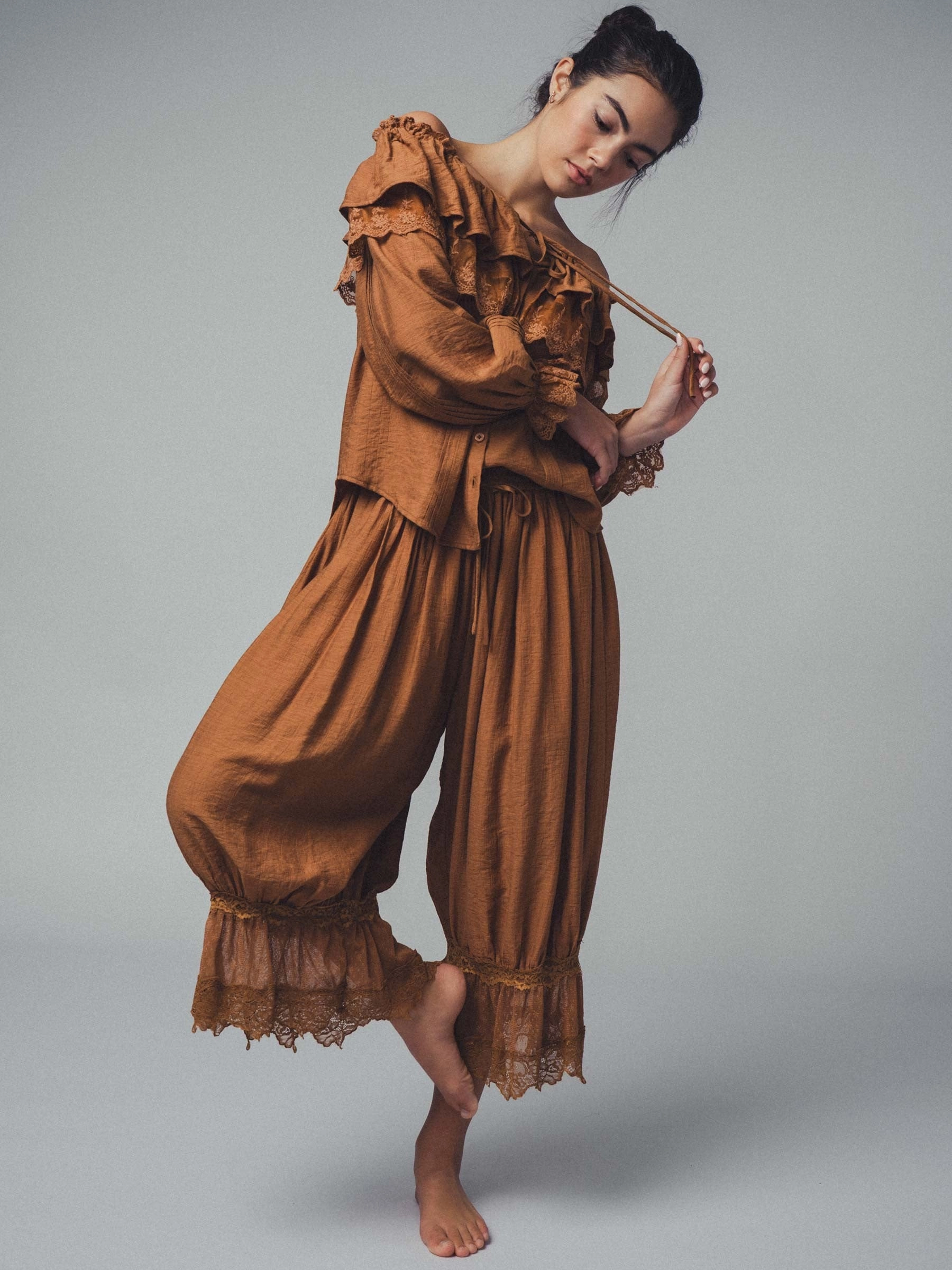 Angelic Bloomer Pants - Brown Double Layered Hem FrictionFreeNeckline