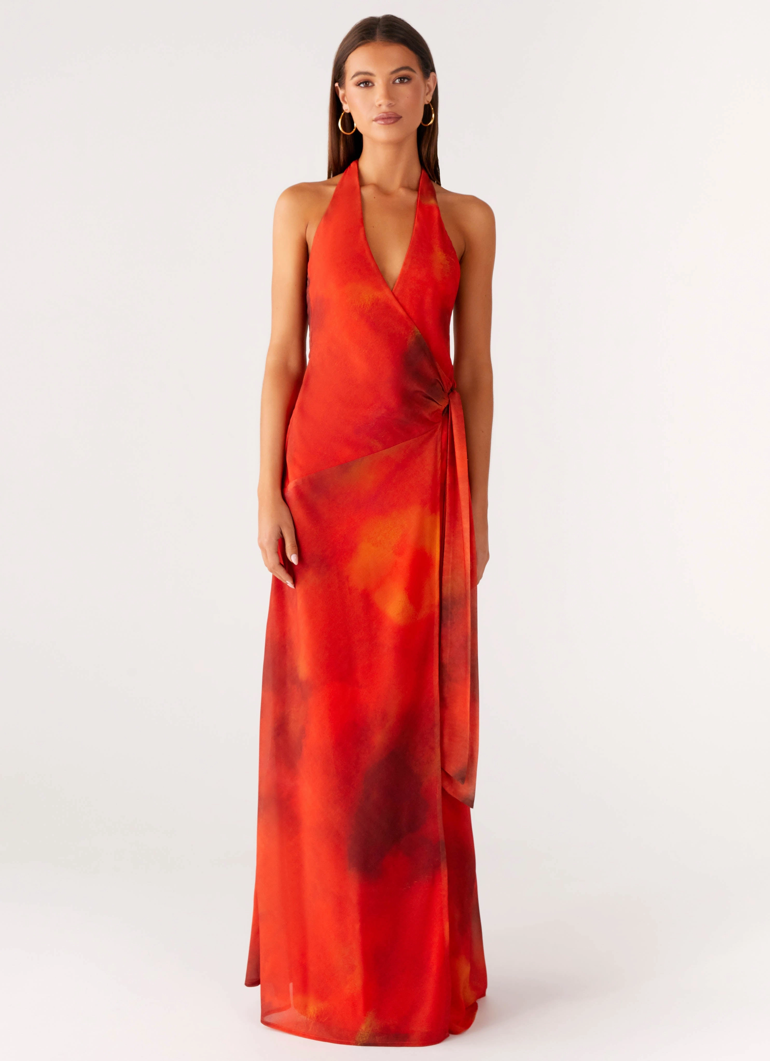 Versatile Edge So Chic Maxi Dress - Scarlet Blur