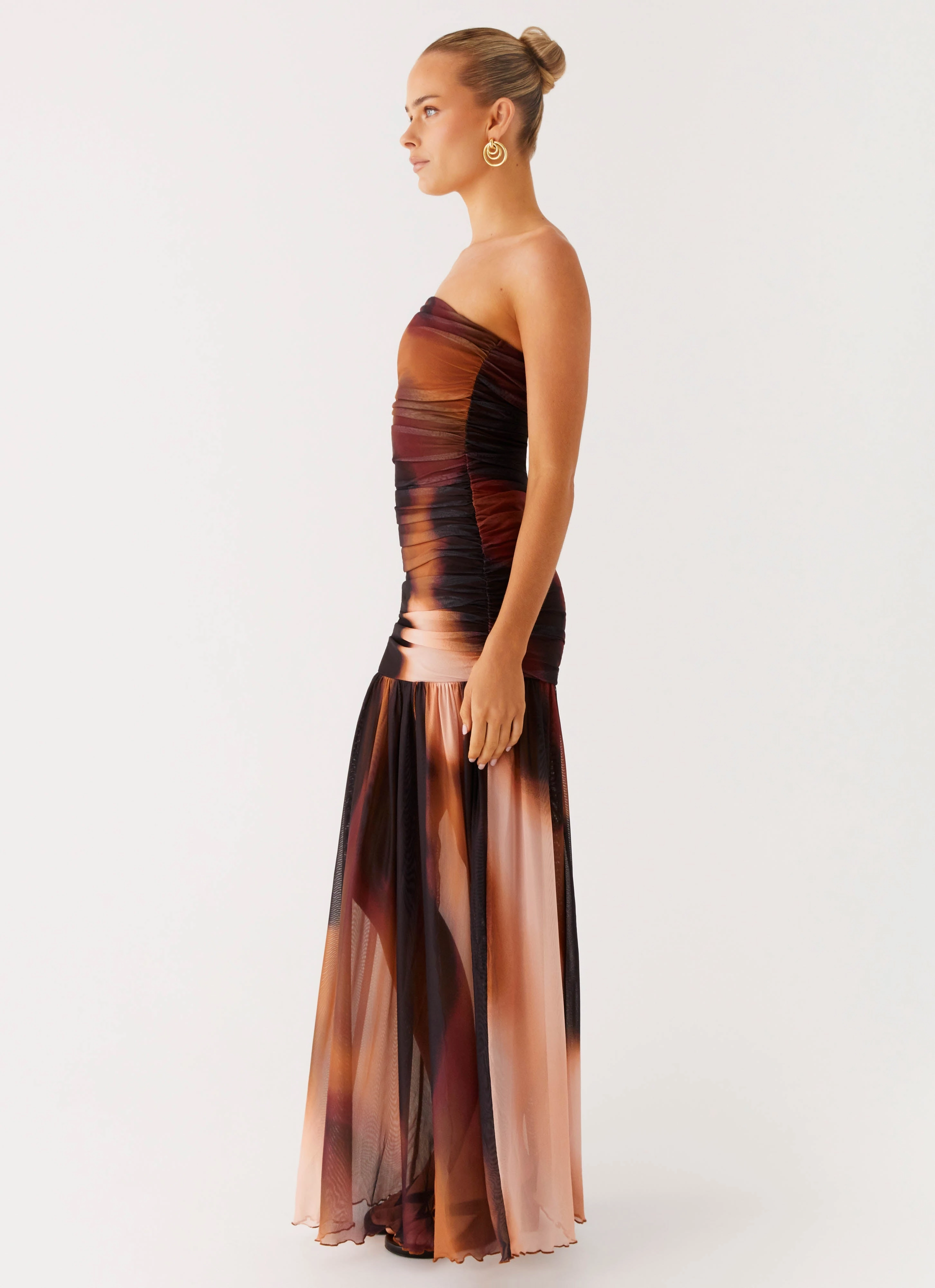 Savaya Maxi Dress - Black Gradient Sporty-Look