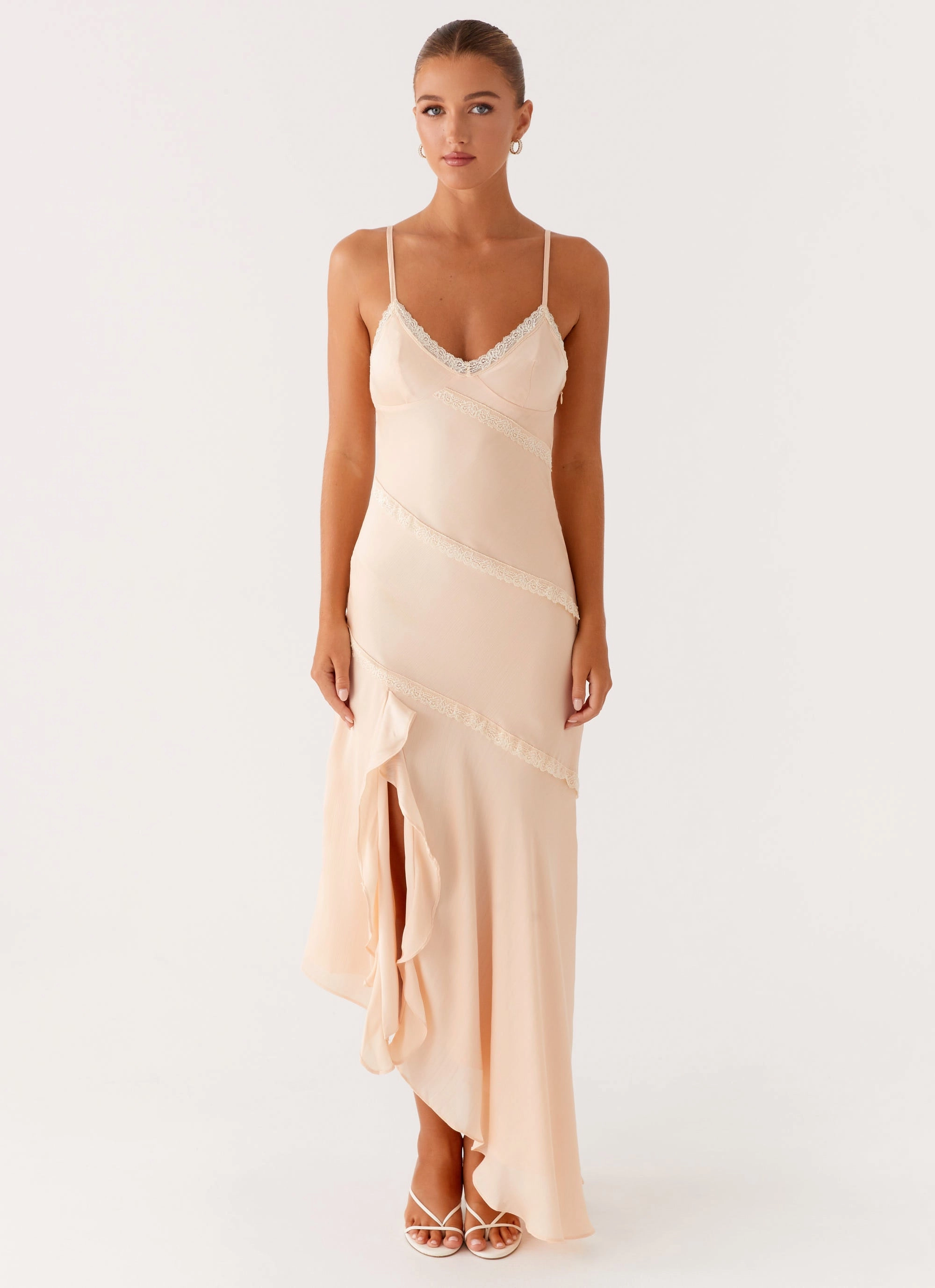 Flattering Fit Solana Maxi Dress - Peach