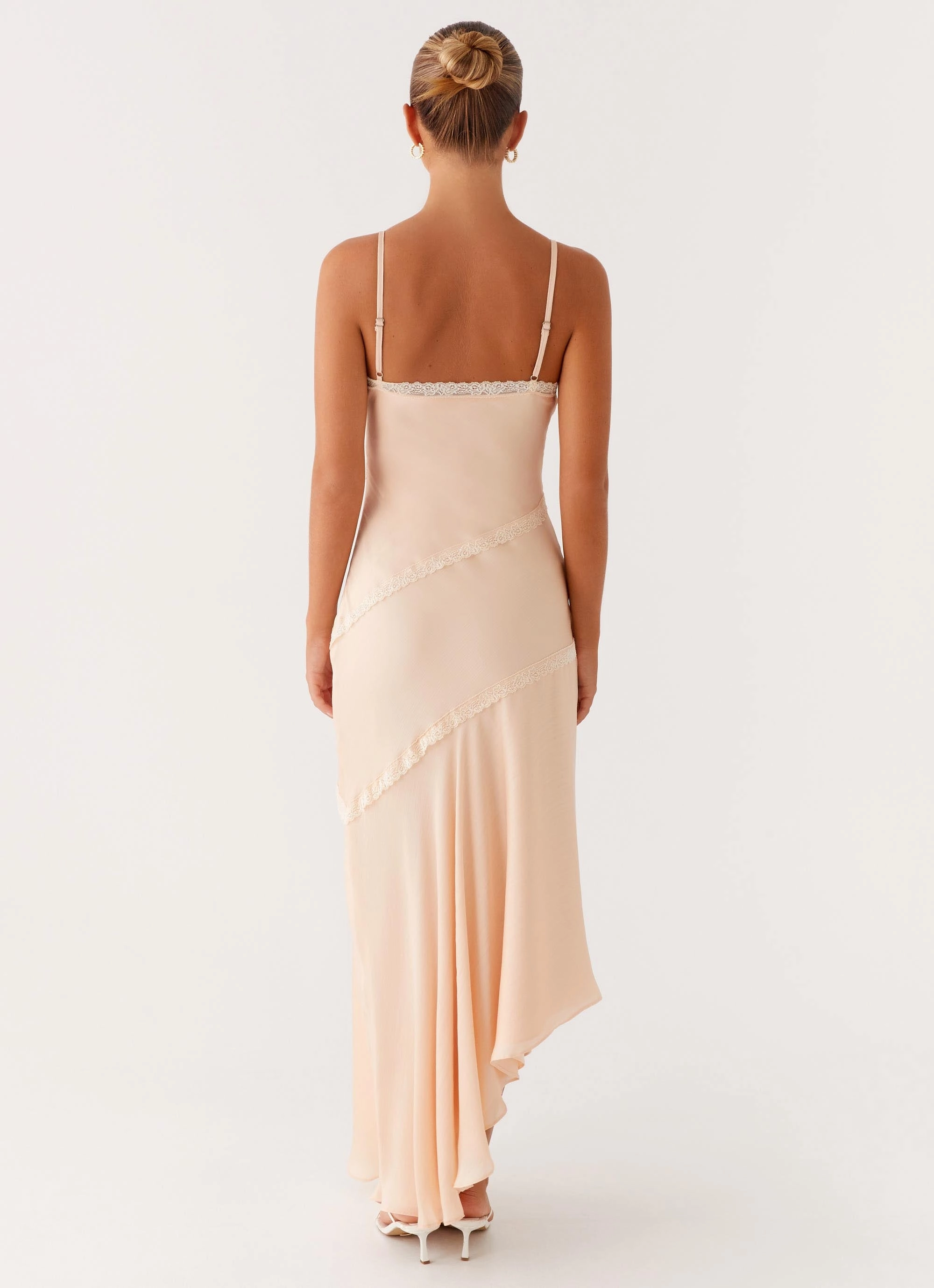 Elegant evening wear Solana Maxi Dress - Peach