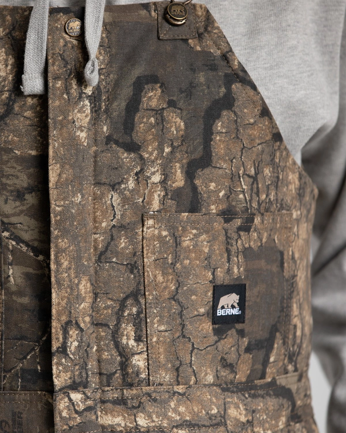 Berne Mens Realtree Timber 100% Cotton Deluxe Insulated Bib Overall Multi Layer Construction Non Bulky Profile