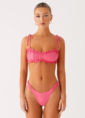 chlorine resistant El Nido Bikini Top - Pink