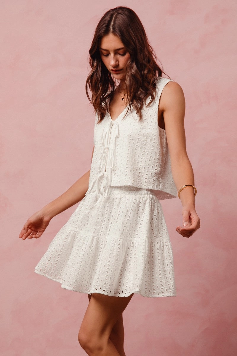 Floral Eyelet Lace Set - White Core Basic Built-in shorts