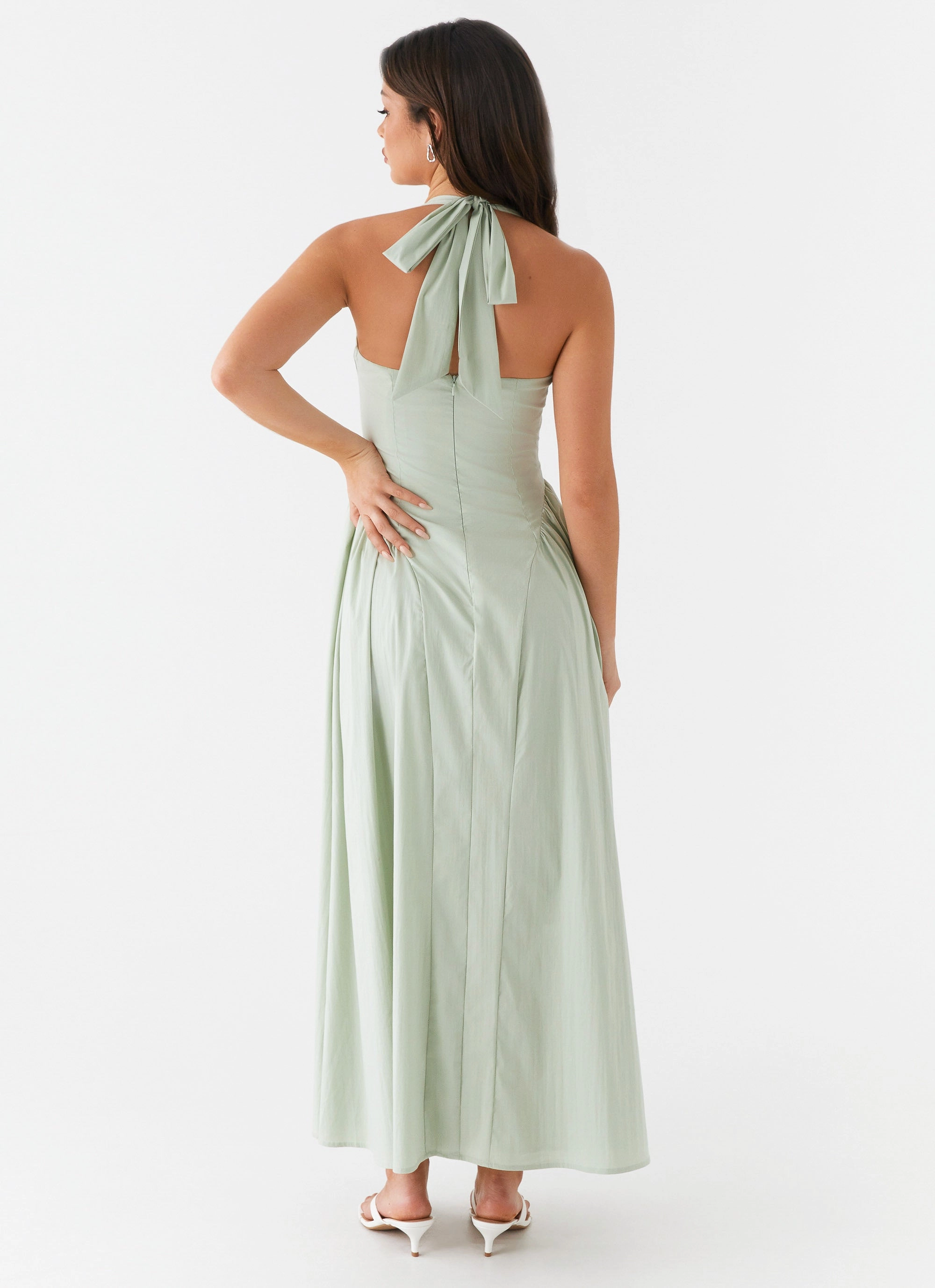 Fall Mood Modern Silhouette Olenna Halterneck Midi Dress - Sage
