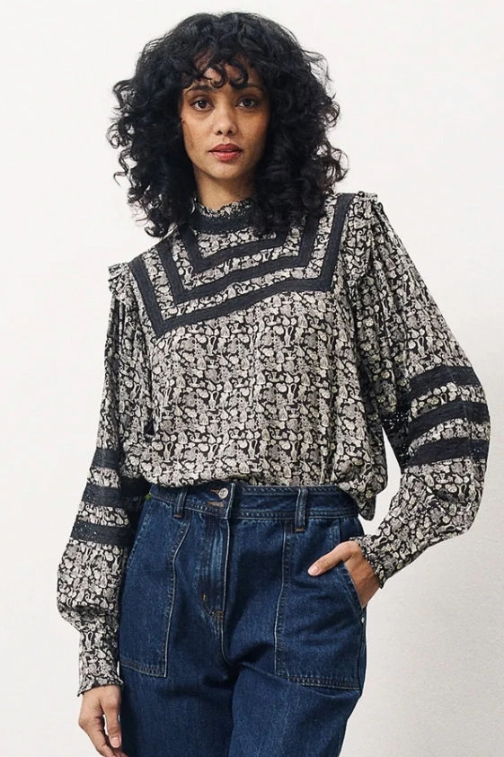 Hidden Zipper Pocket NonIrritatingStitching FRNCH Gyliane Blouse