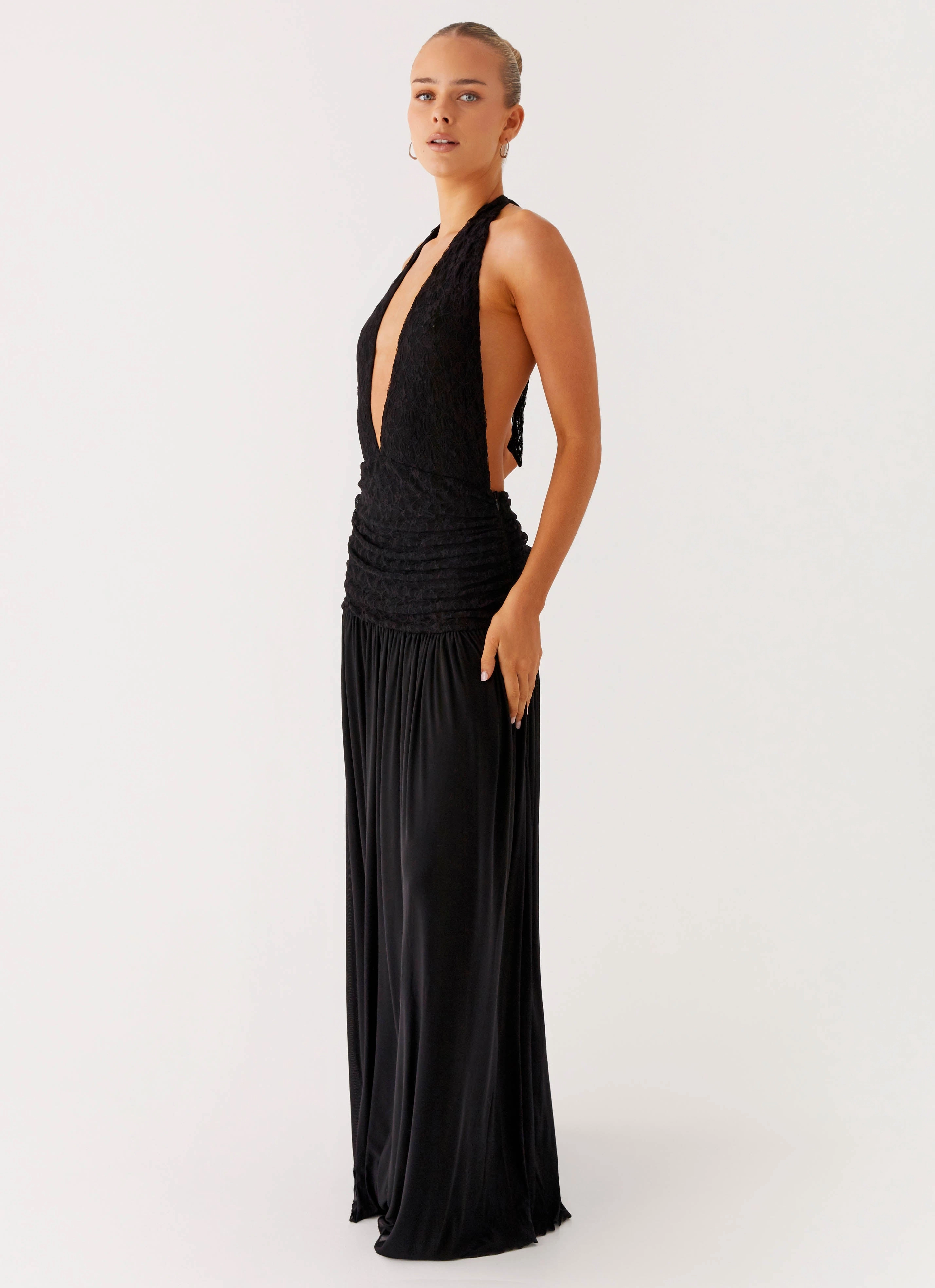 Full Attention Maxi Dress - Black Refined Aesthetic Romantic Style