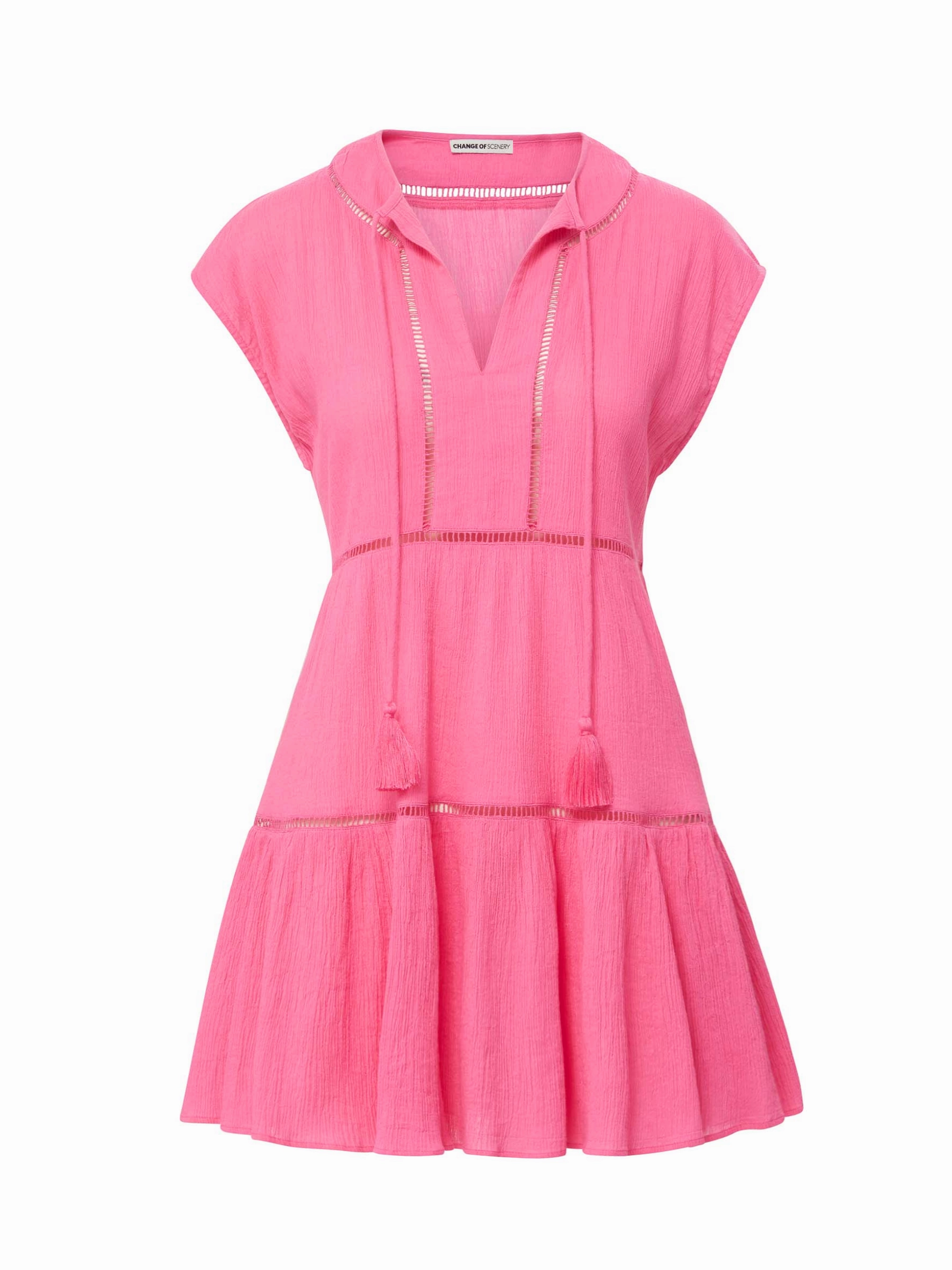 Gari Dress In Hibiscus Relax Comfort Outdoor Scene