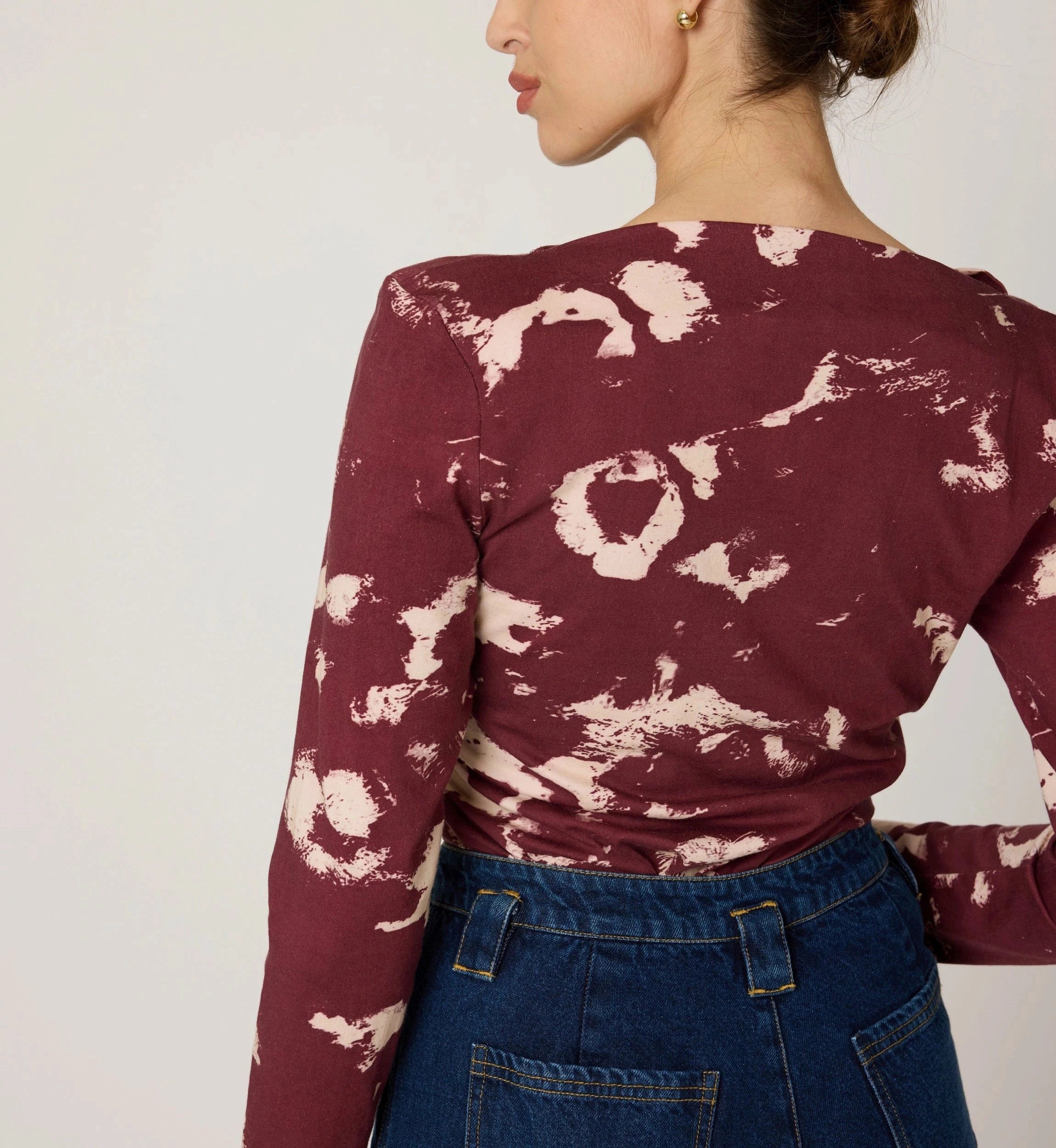 Gina Top | Bold Tamayo Bound Seam Finish Stylish Look