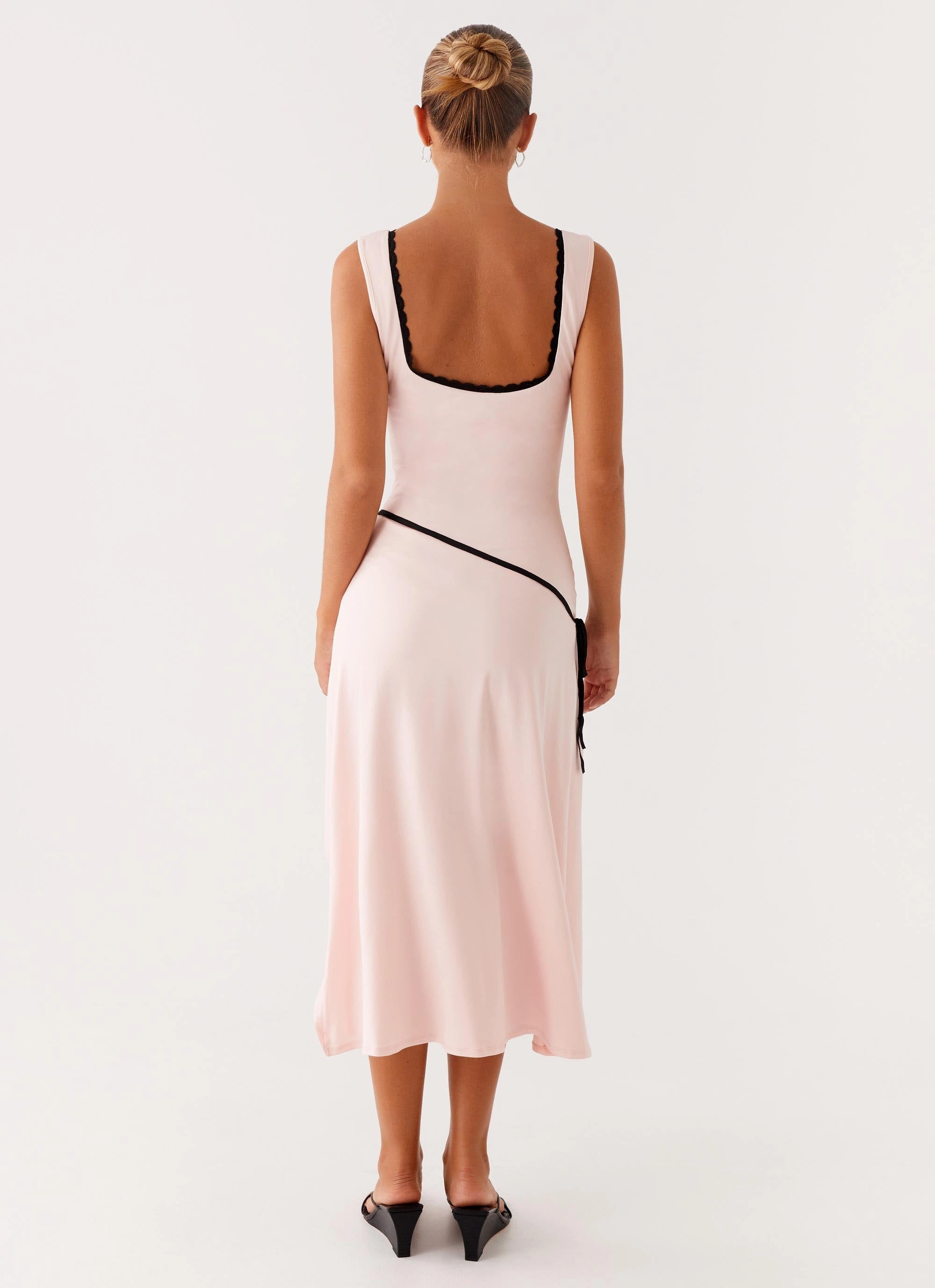 Darlene Midi Dress - Pink Everyday-Comfort High Hemline