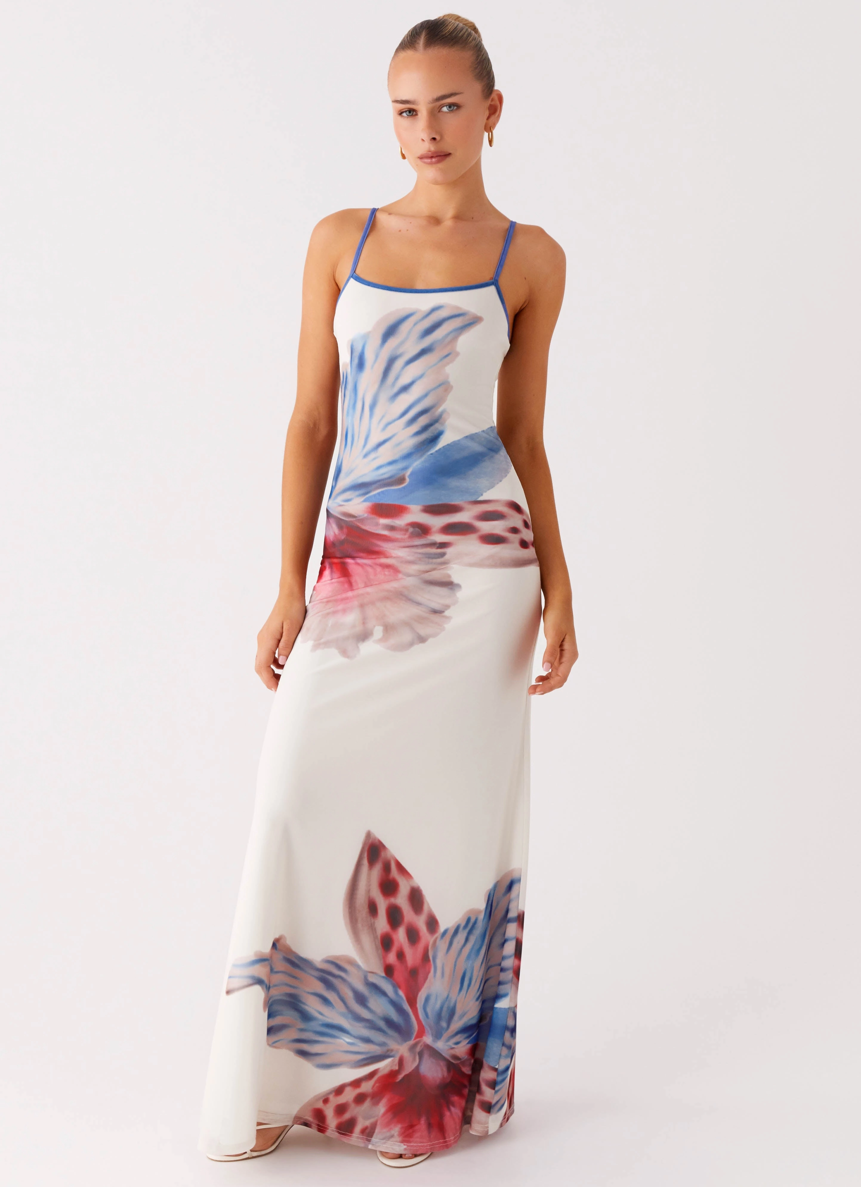 Fashionable Comfort Luxurious Texture Everett Maxi Dress - White Sea Bloom