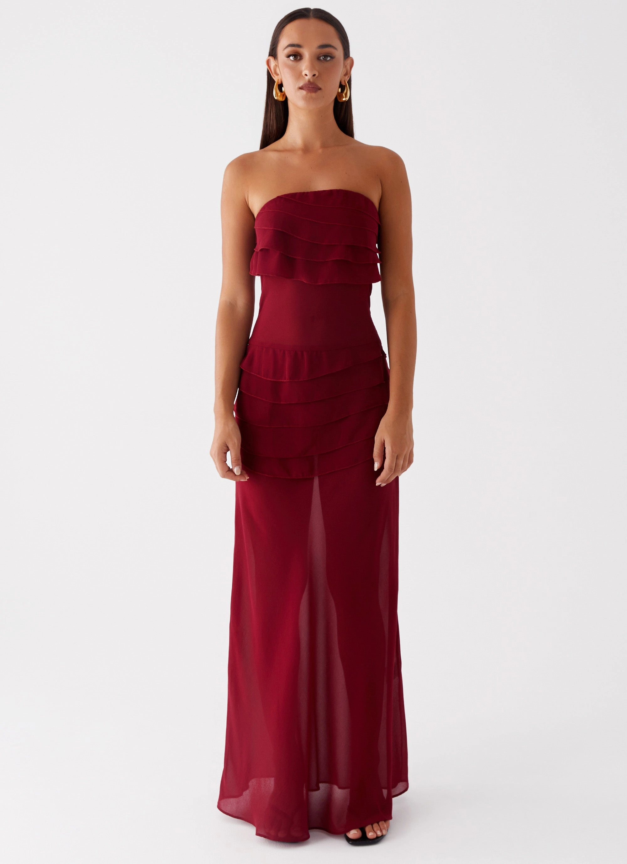 Neutral Look Into The Night Maxi Dress - Cherry Red