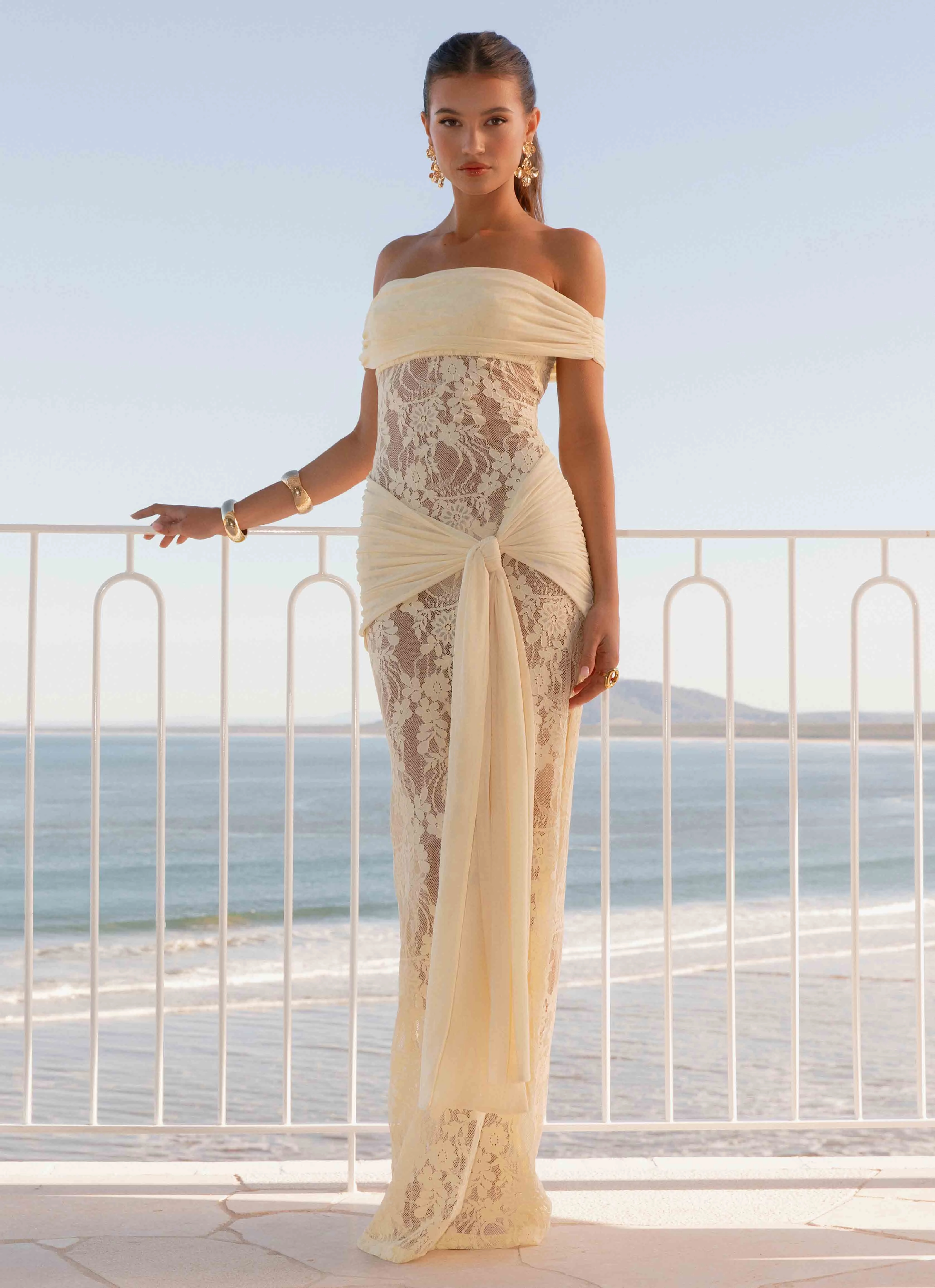 Climate-Adaptive Gracie Twist Maxi Dress - Yellow