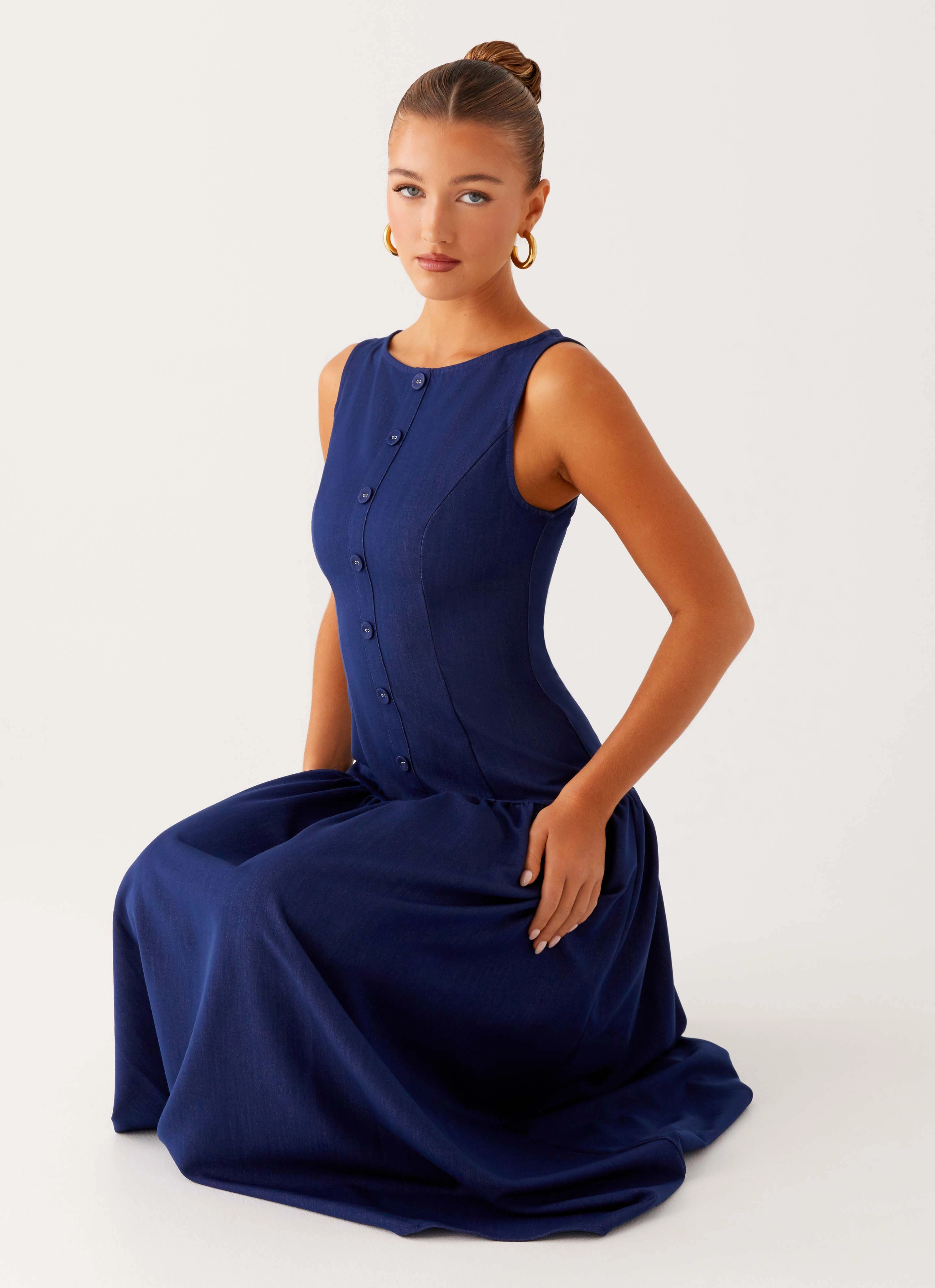 Delicate Finish Calm Tone Hayes Denim Midi Dress - Indigo