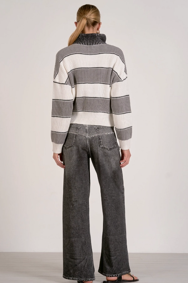 Rubberized grip Sporty T-shirt Heathered Varsity Pullover Sweater