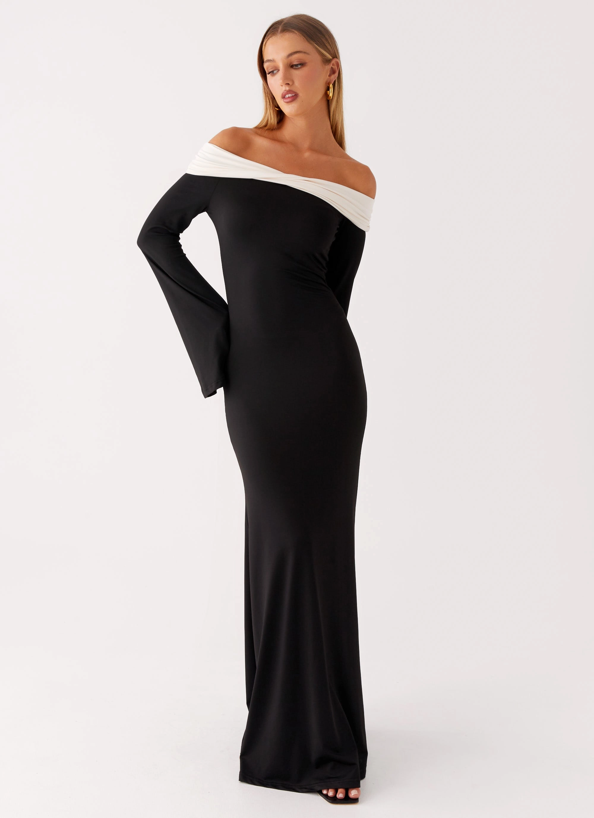 Soft Shine Minimal Harmony Hits Different Long Sleeve Maxi Dress - Black