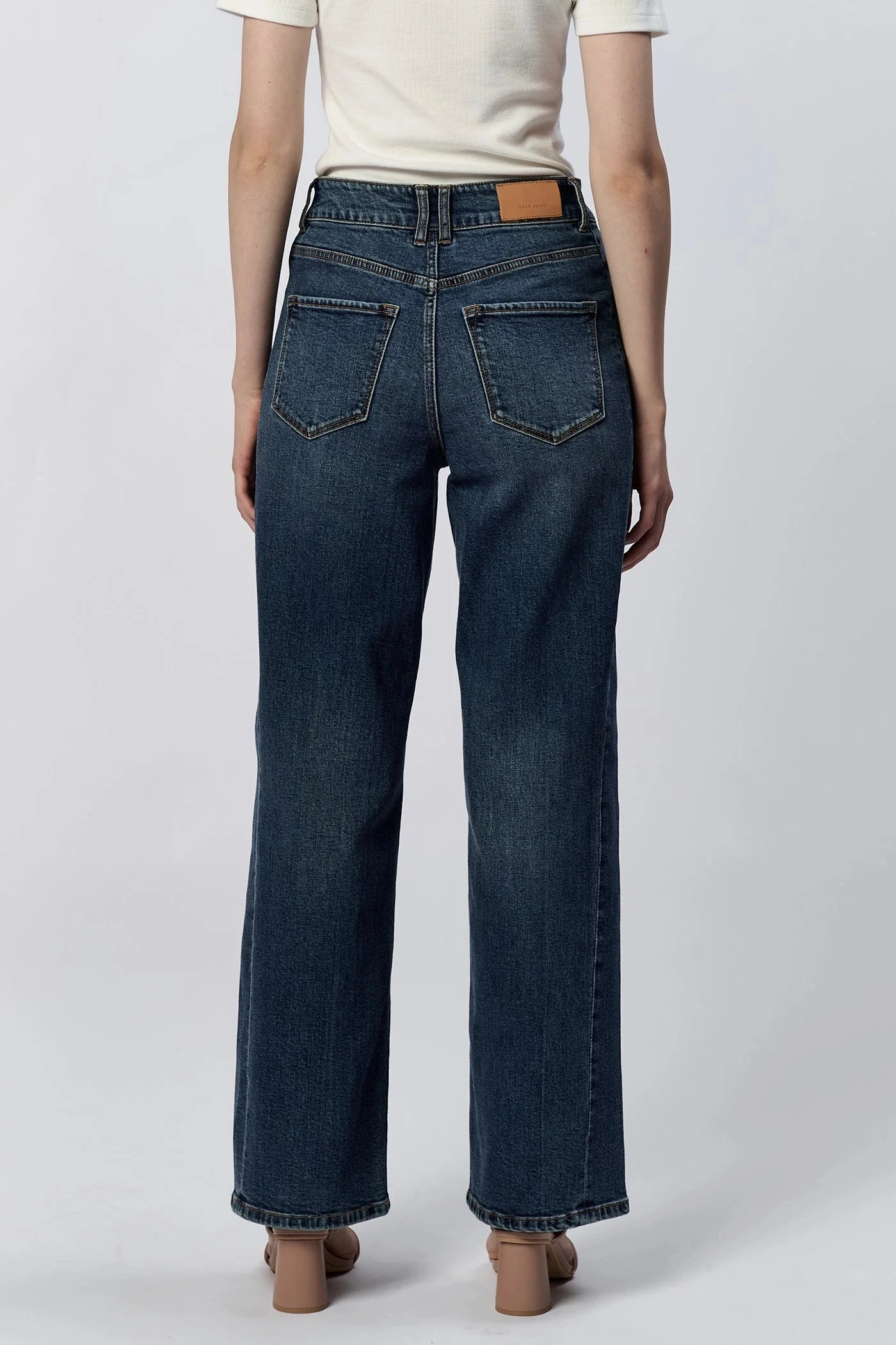 Holly High Rise Straight Jeans - Fernstone Chic Wear