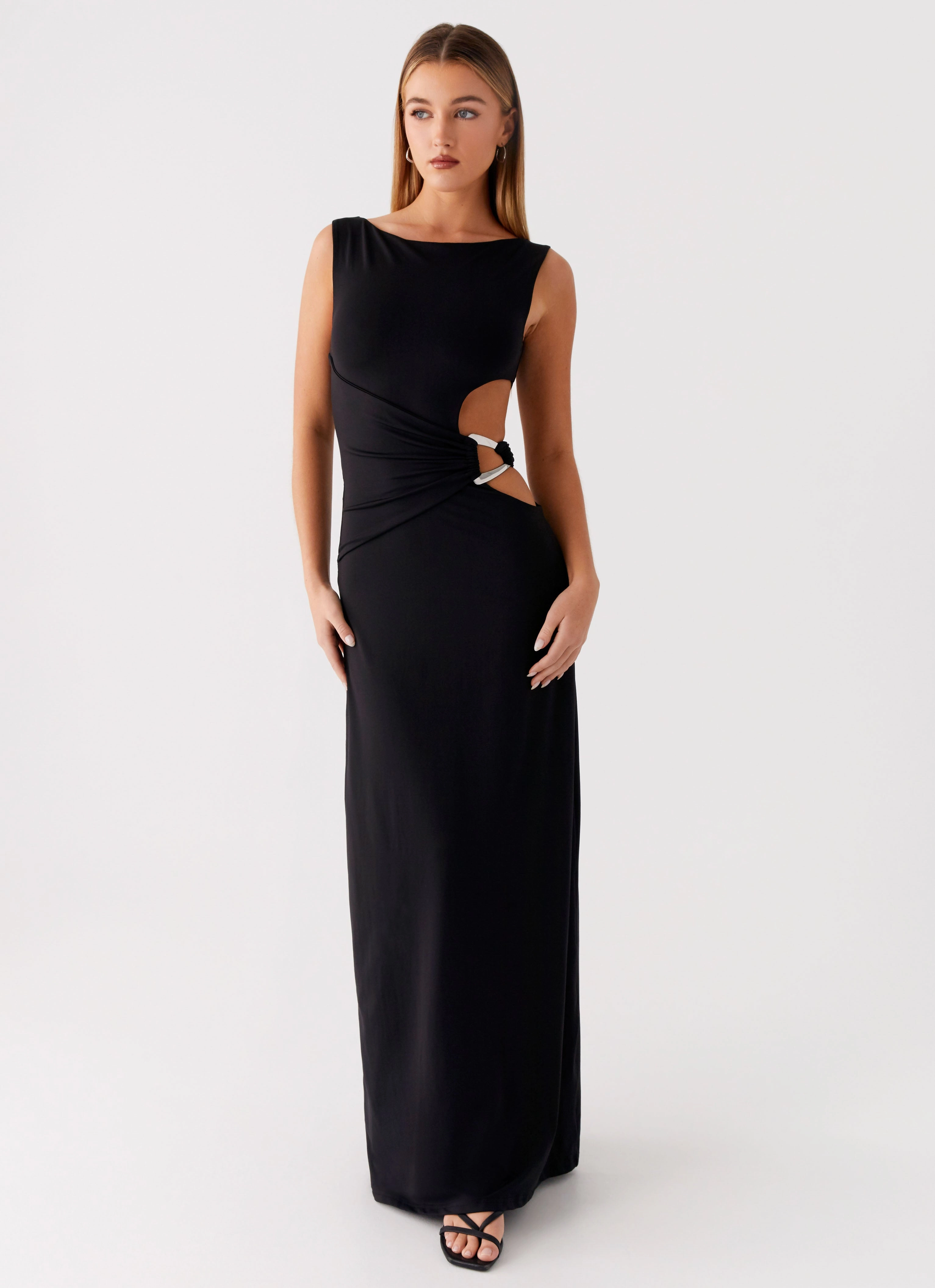 Jayana Maxi Dress - Black Elegant Vibe Shape Hug