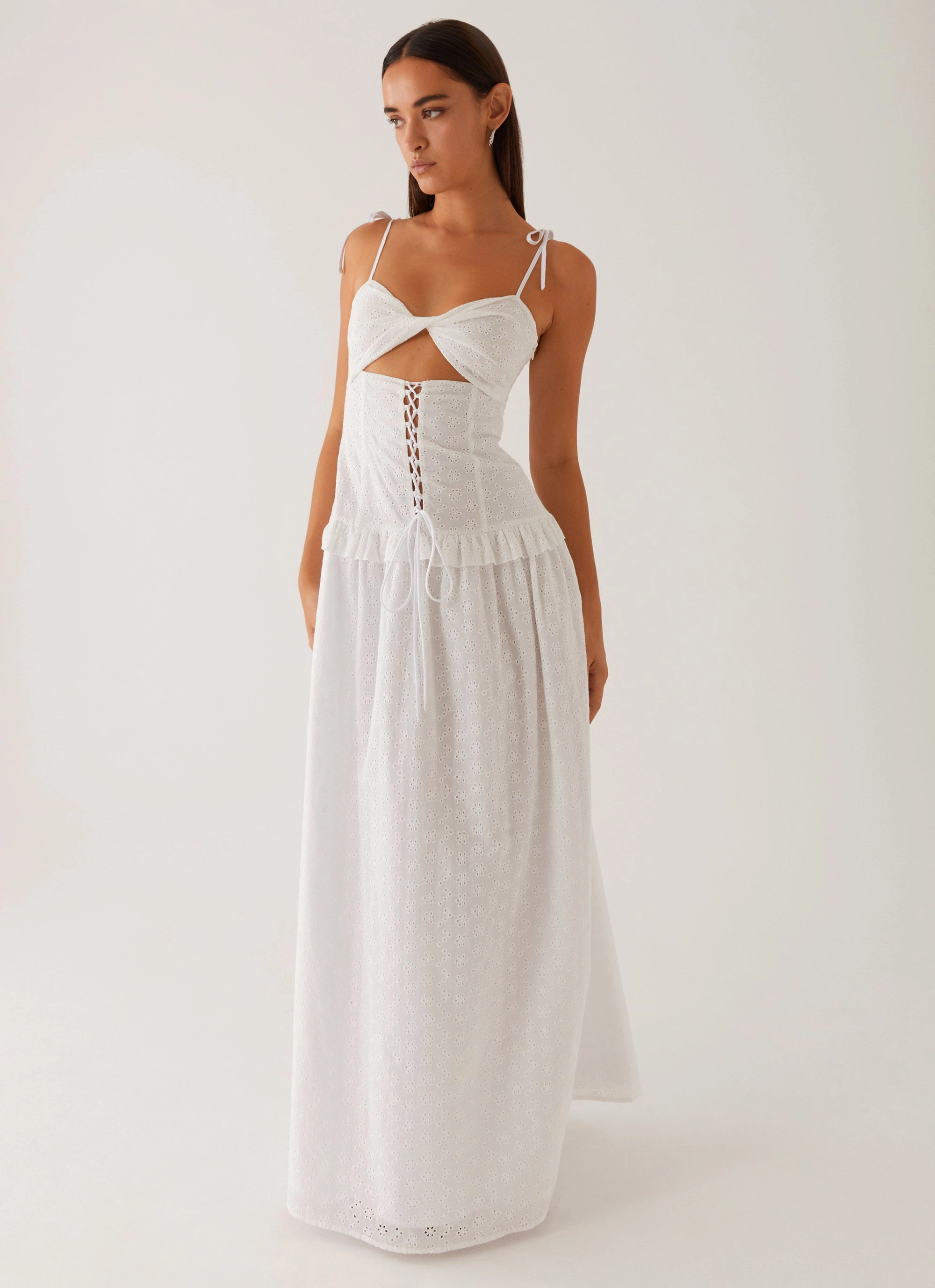 Reveria Twist Maxi Dress - Ivory Flow Line Modern Motion