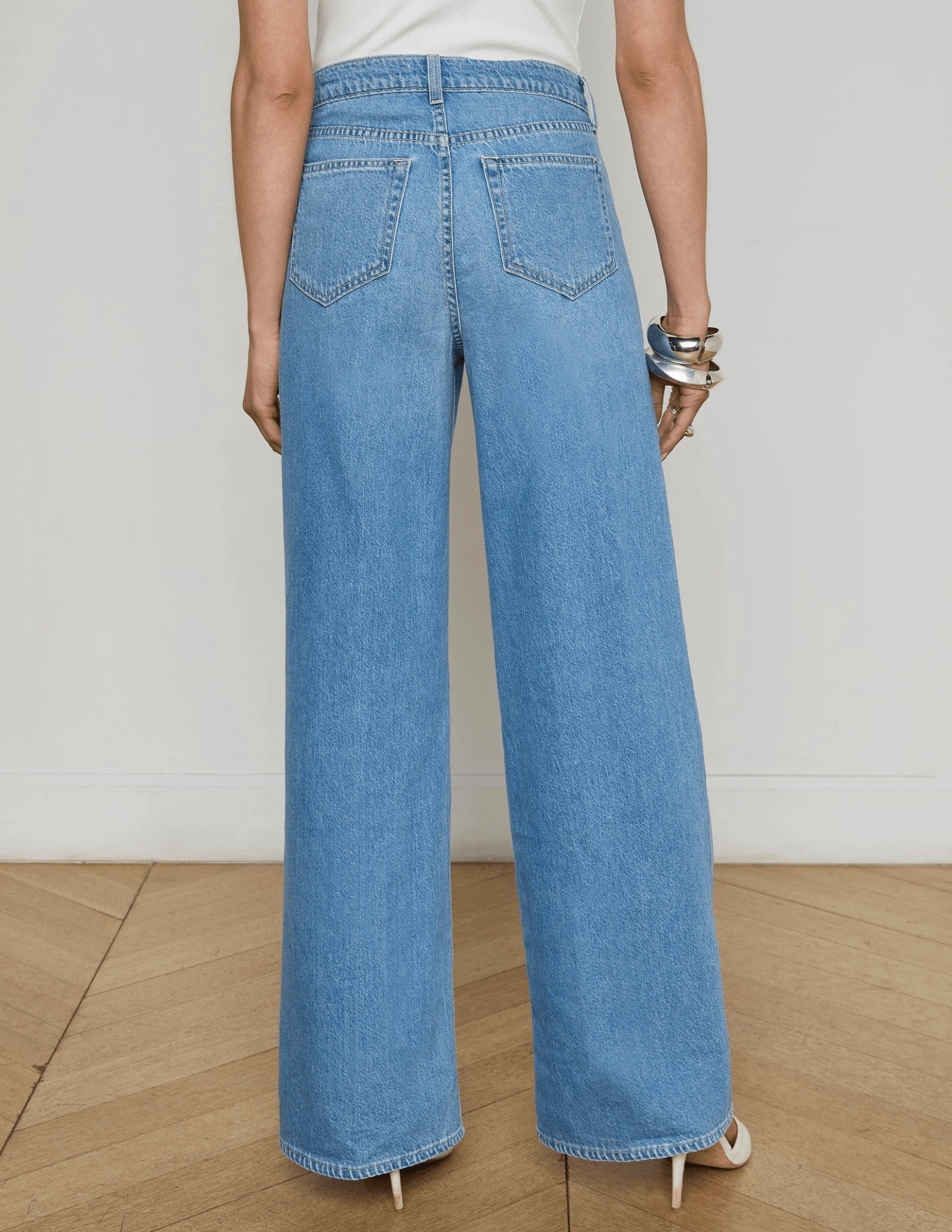 L'AGENCE Alicent High Rise Wide Leg Crop Jeans in Caster Cozy Feel Sustainable Weekend Getaway
