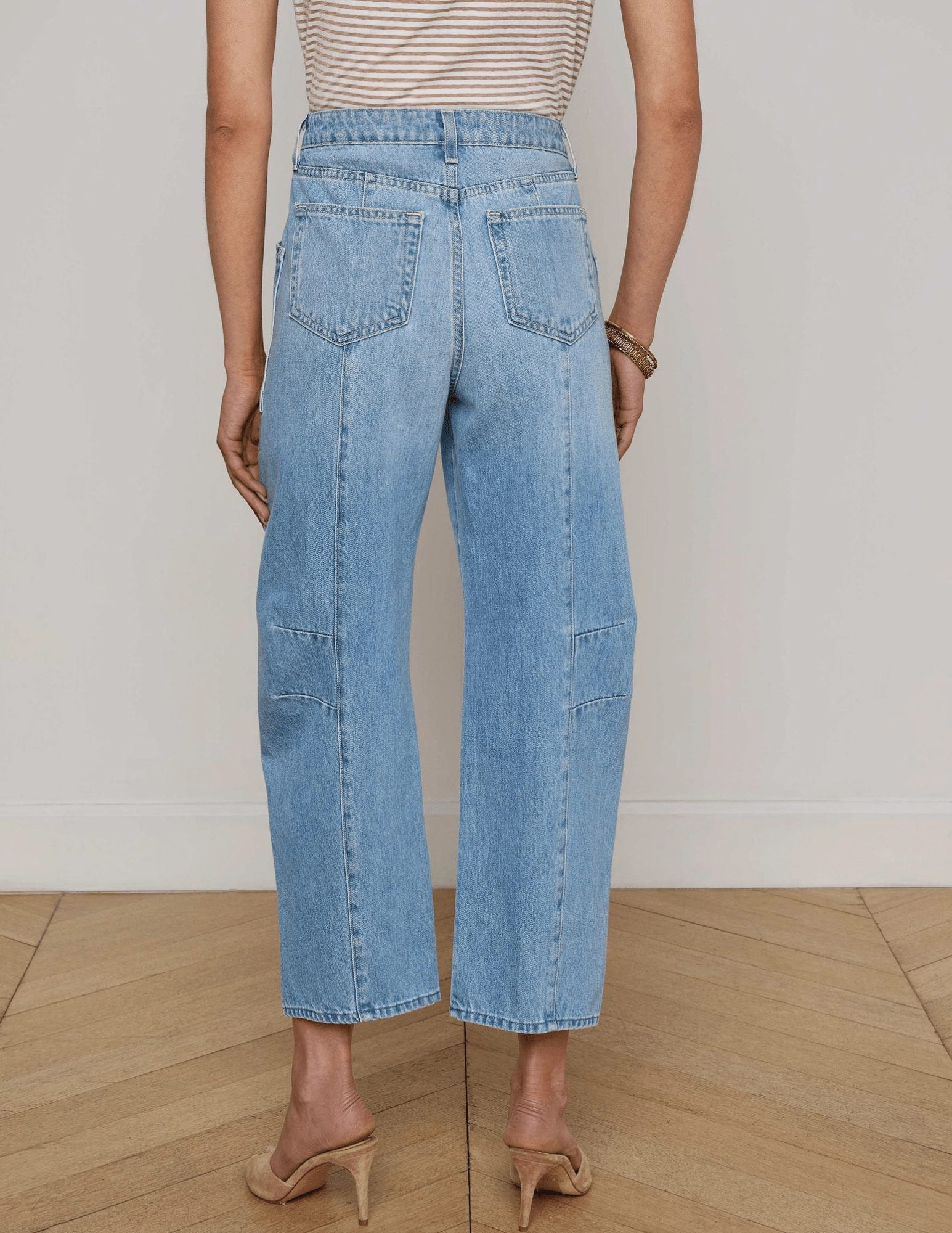 Resilient material L??AGENCE Cody High Rise Barrel Jeans in Cristo