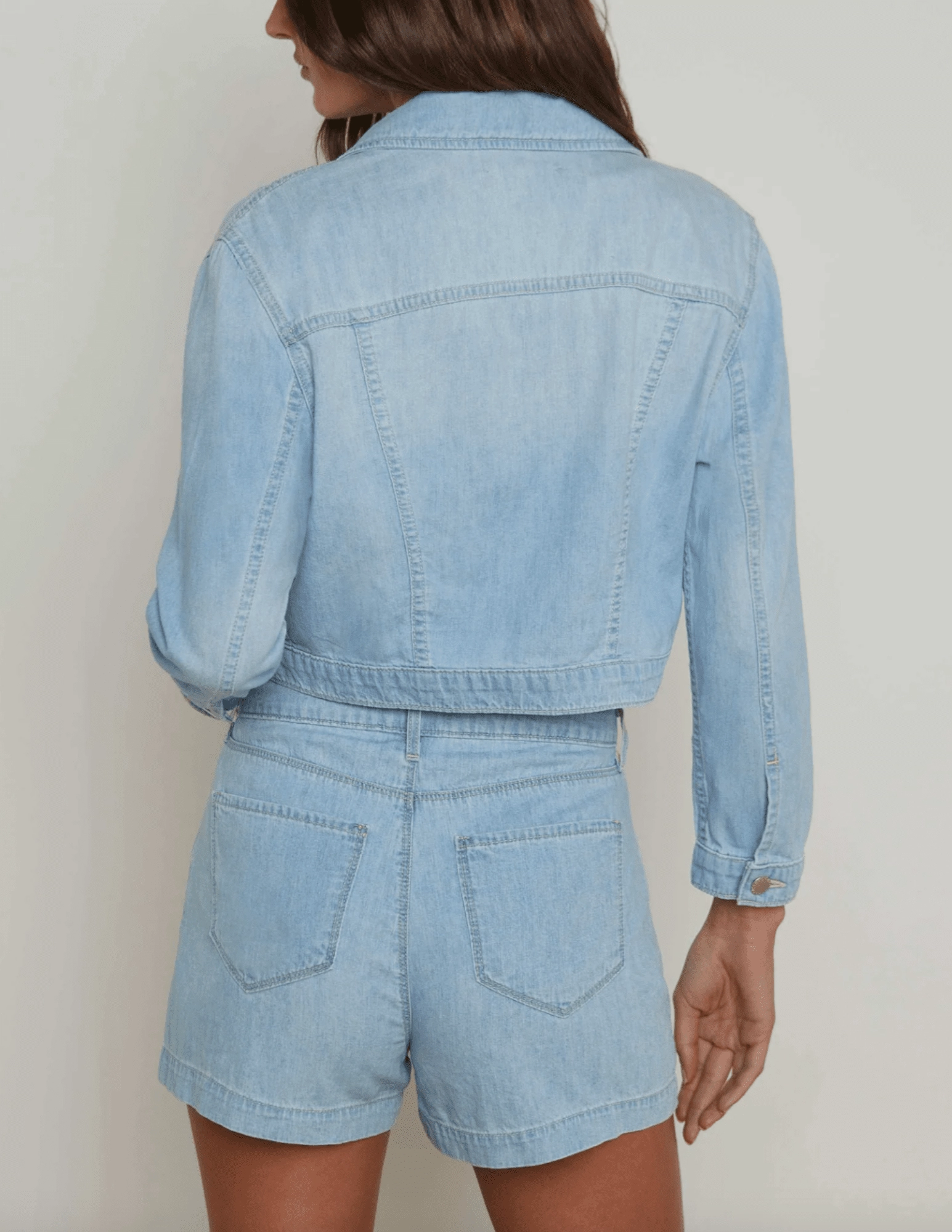 Office Wear Wrinkle Resistant L??AGENCE Koda Cropped Denim Jacket in Dakota