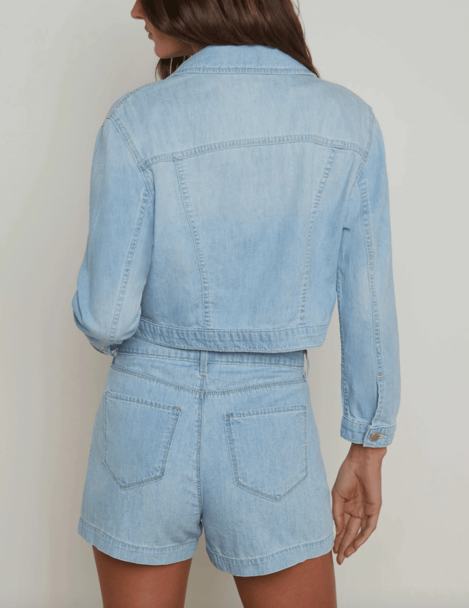 Comfy Fit Seamless Stitching L??AGENCE Koda Cropped Denim Jacket in Dakota