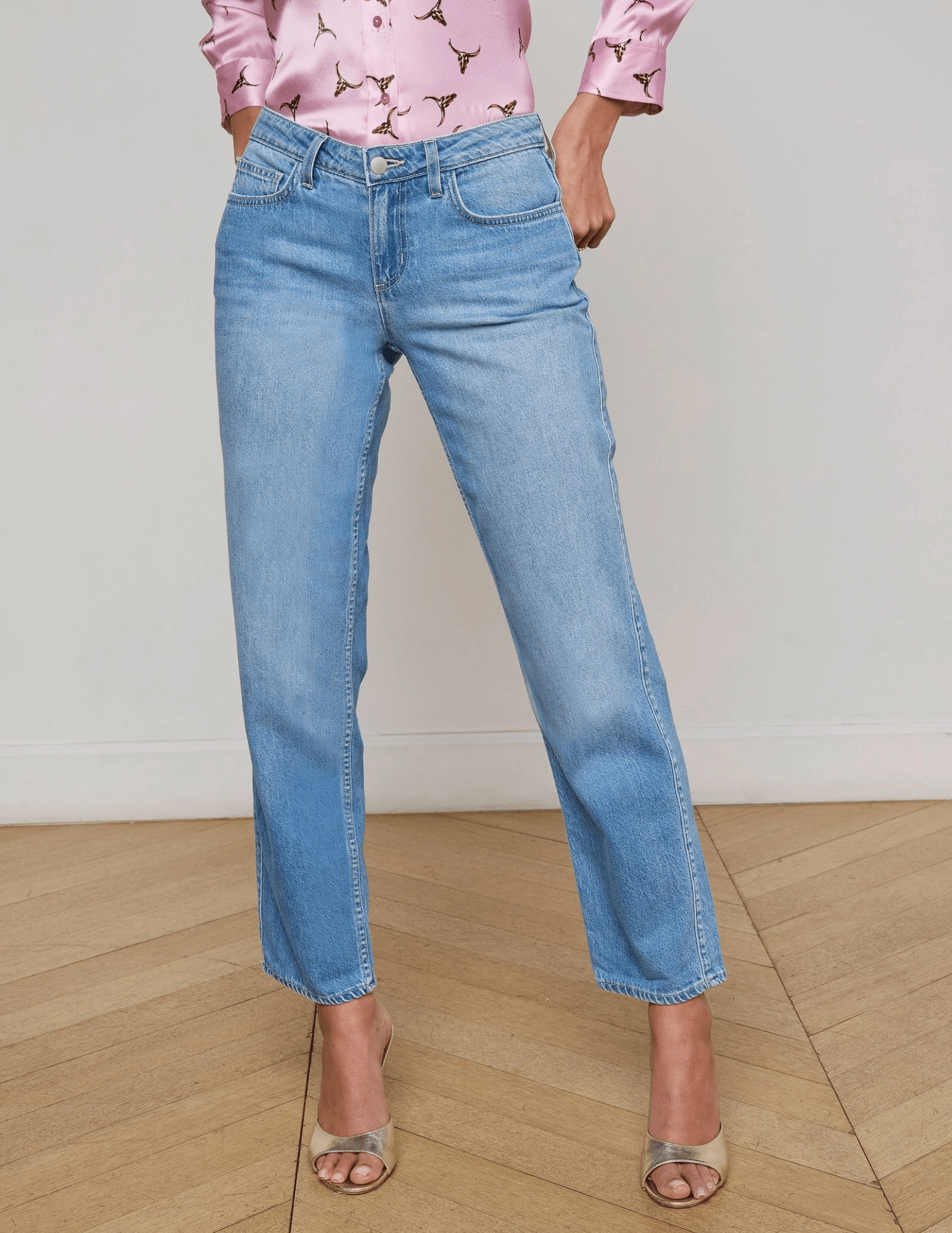 L'AGENCE Nevia Low Rise Slouch Jeans in Caster HypoallergenicFabric