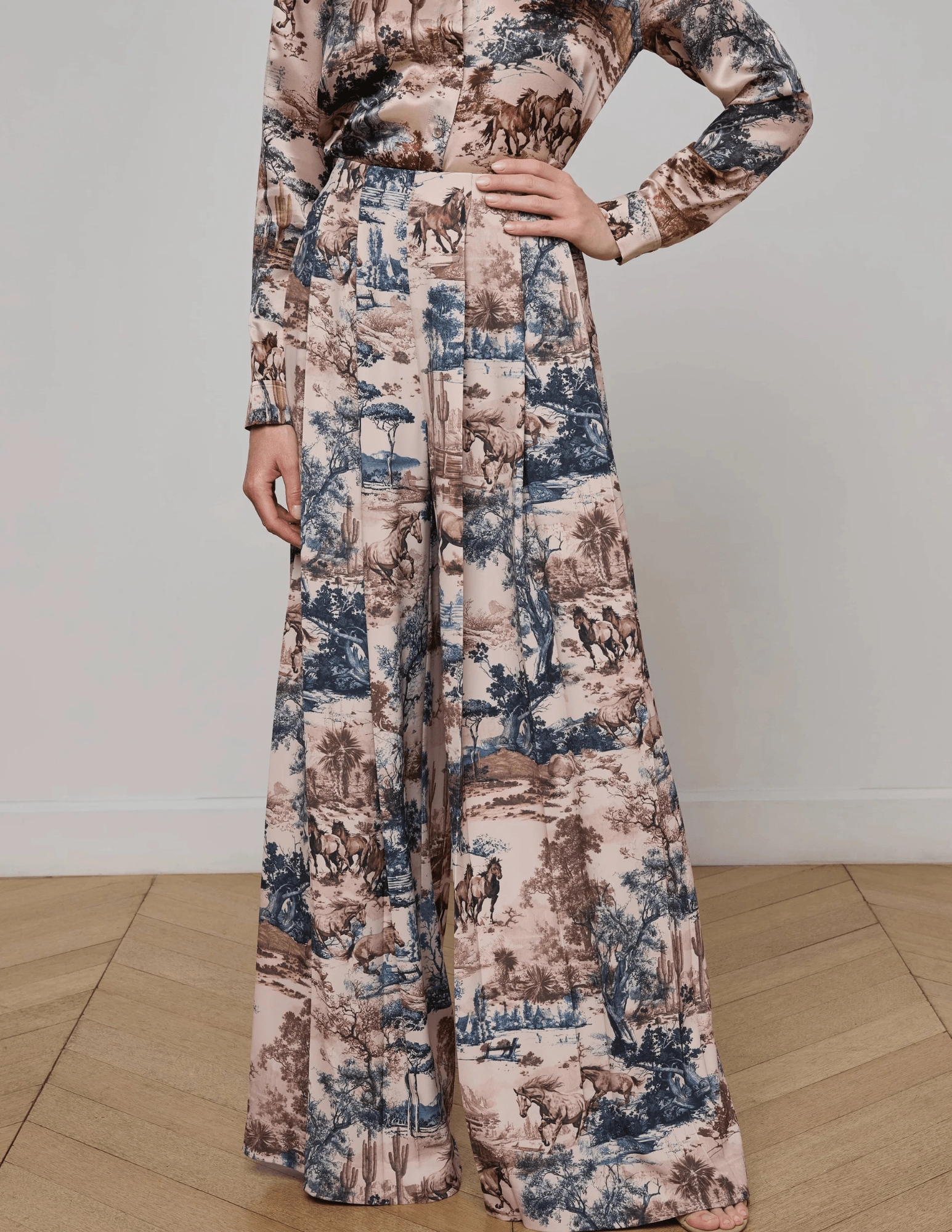 L'AGENCE Nova Pleated Wide Leg Pant in Tan Multi Western Toile Modern Cut