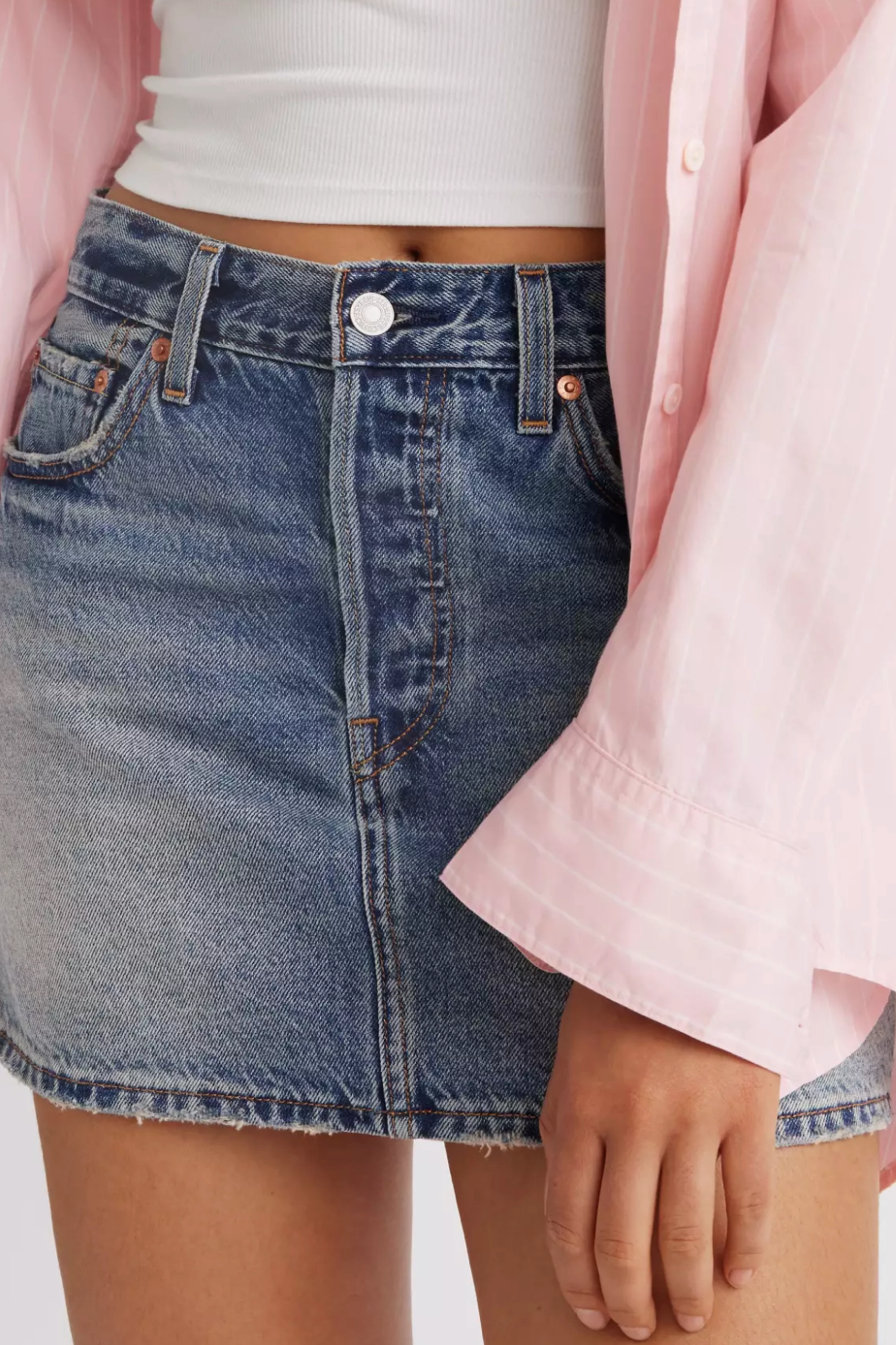 Abrasion Resistant Surface Levi's Icon Mini Skirt - Right Now