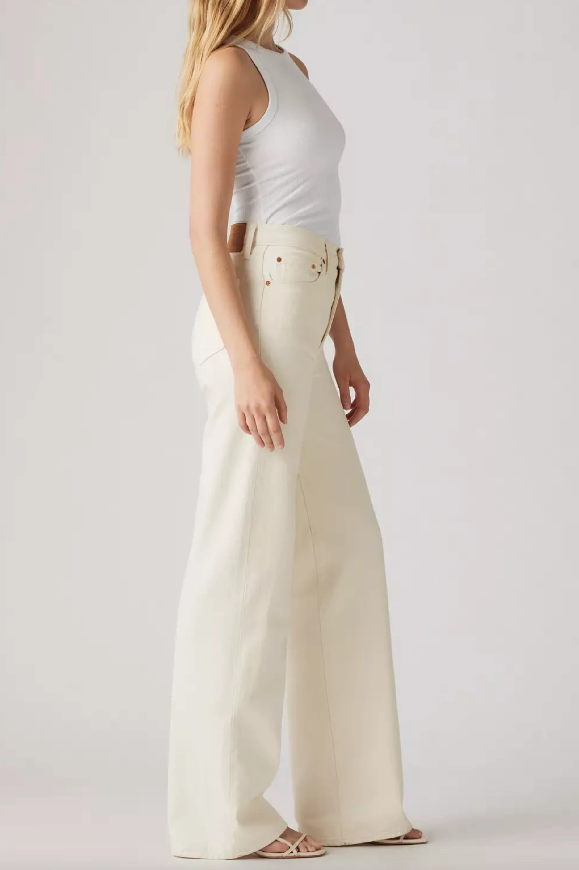 Levi's Ribcage Wide Leg Jeans Ripped design