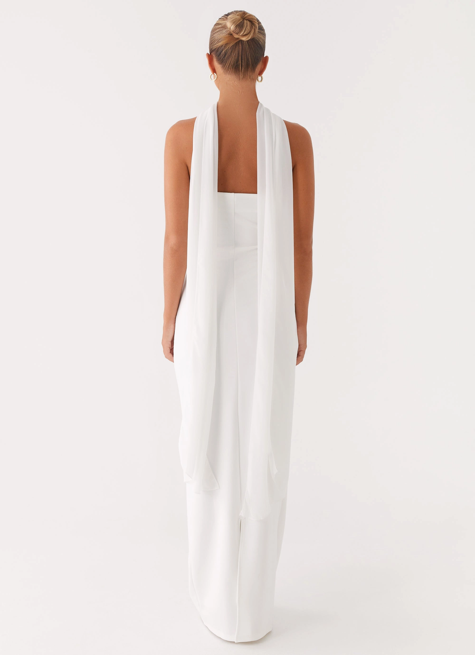 Libra Maxi Dress - White Comfort and style Modern Fit