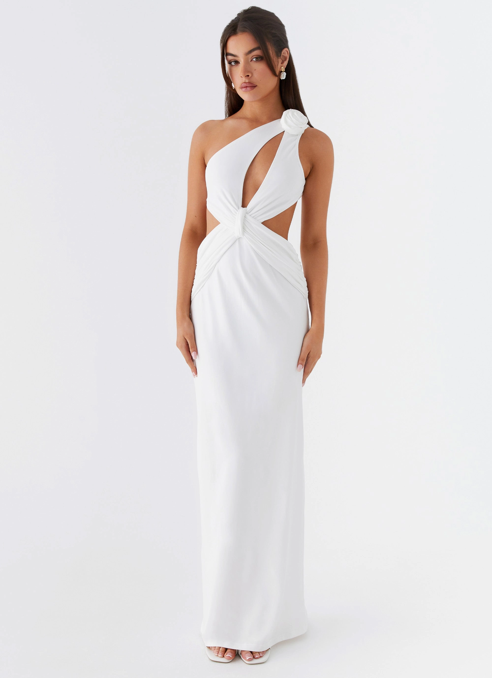 Sleek Silhouette Boxy-Style Lovesome Rosa Maxi Dress - White