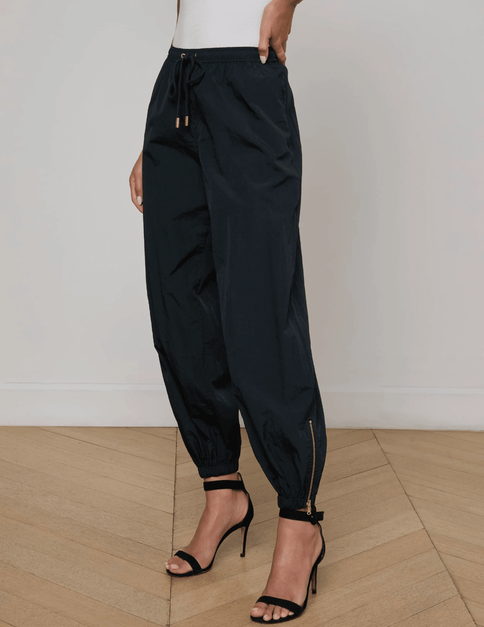 L'AGENCE Mariko Zipper Jogger Ultra Soft Inner Layer