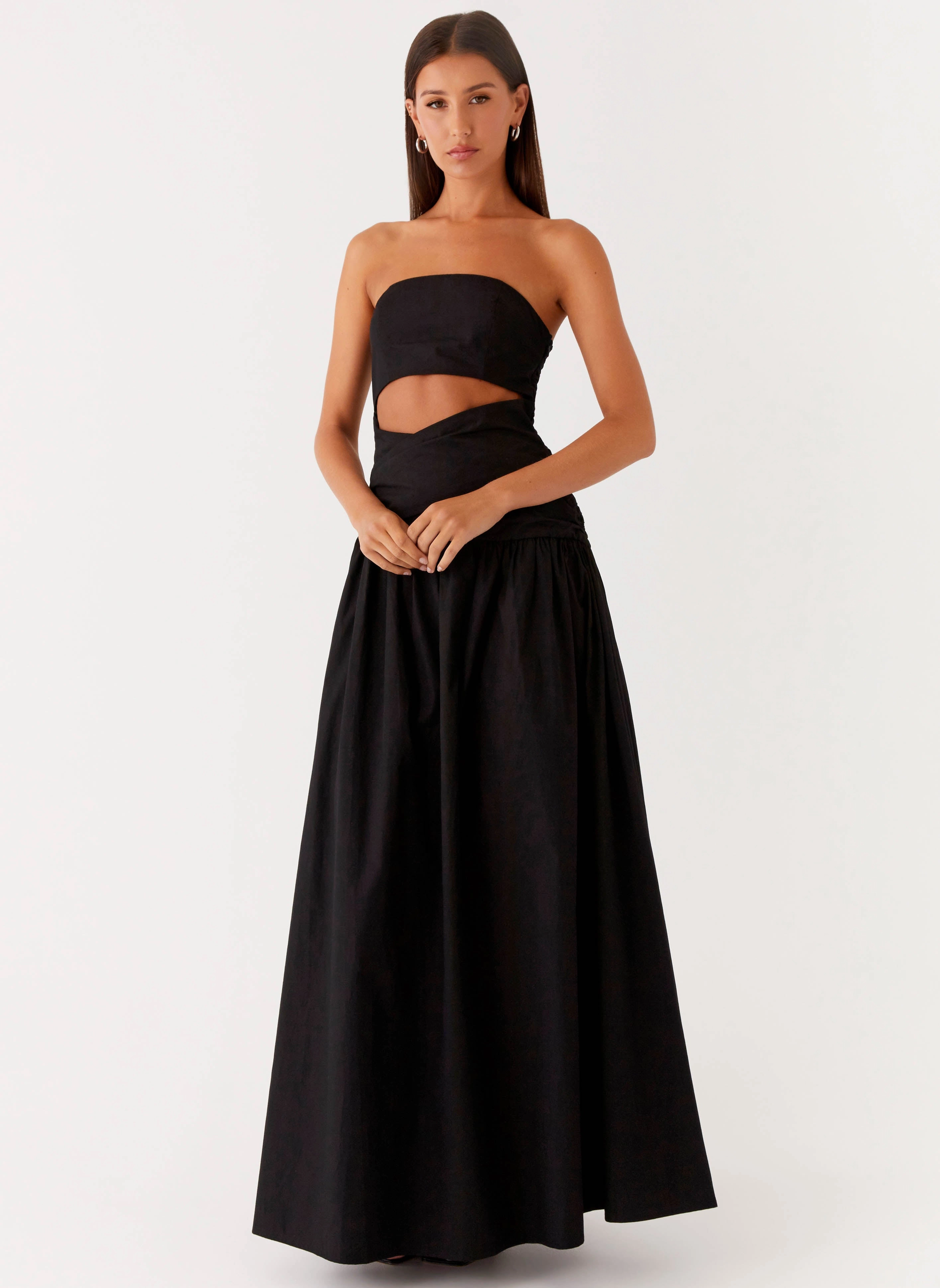 Trendy Design Lumen Maxi Dress - Black
