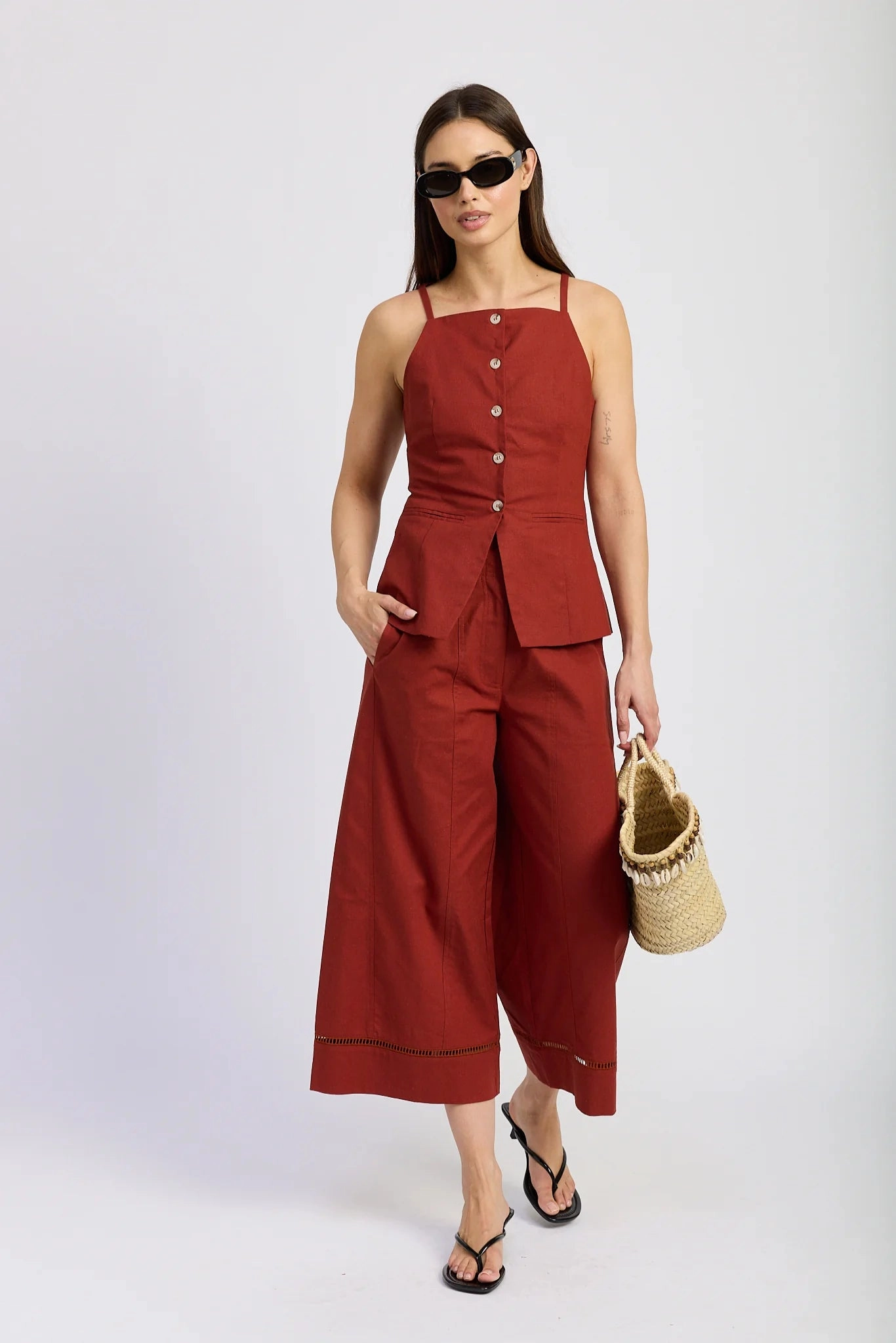 Megumi Top LaserCut Edges MoistureManagementSystem