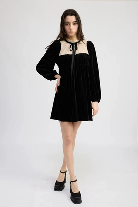 Melina Mini Dress Simple yet sophisticated gown