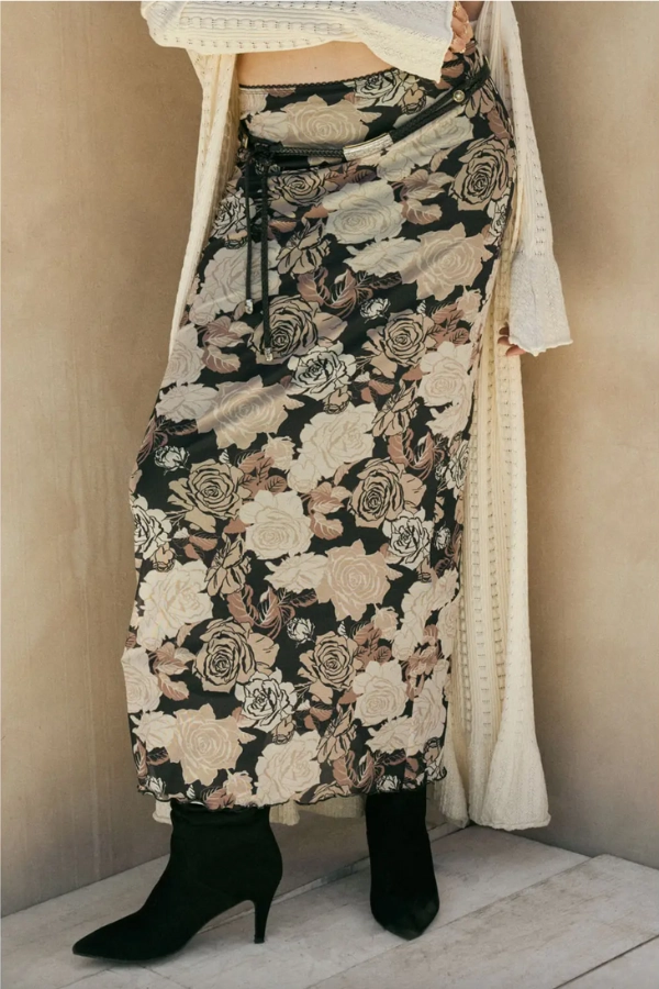 Travel Friendly Rubberized Hem Mesh Fall Floral Print Maxi Skirt