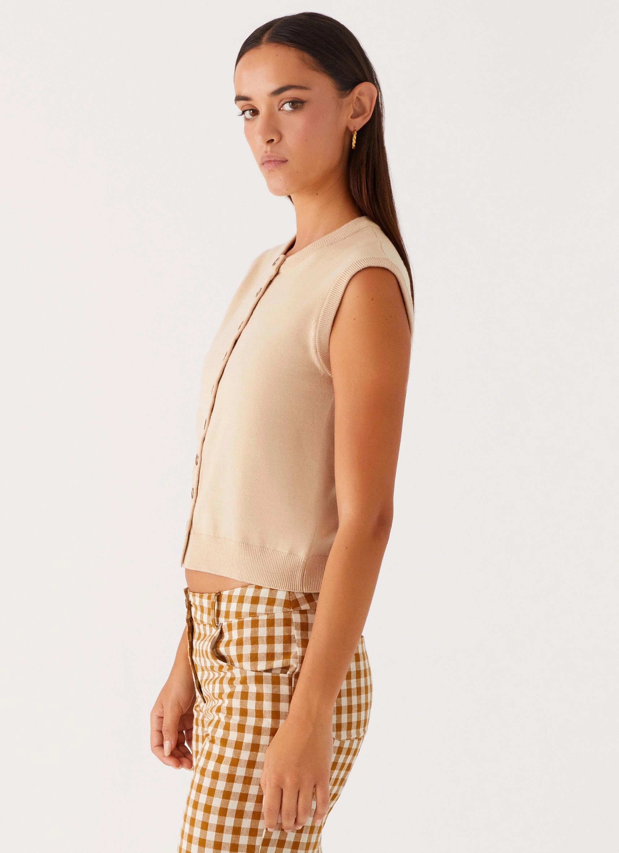 Mickey Knit Vest - Cream Retro design