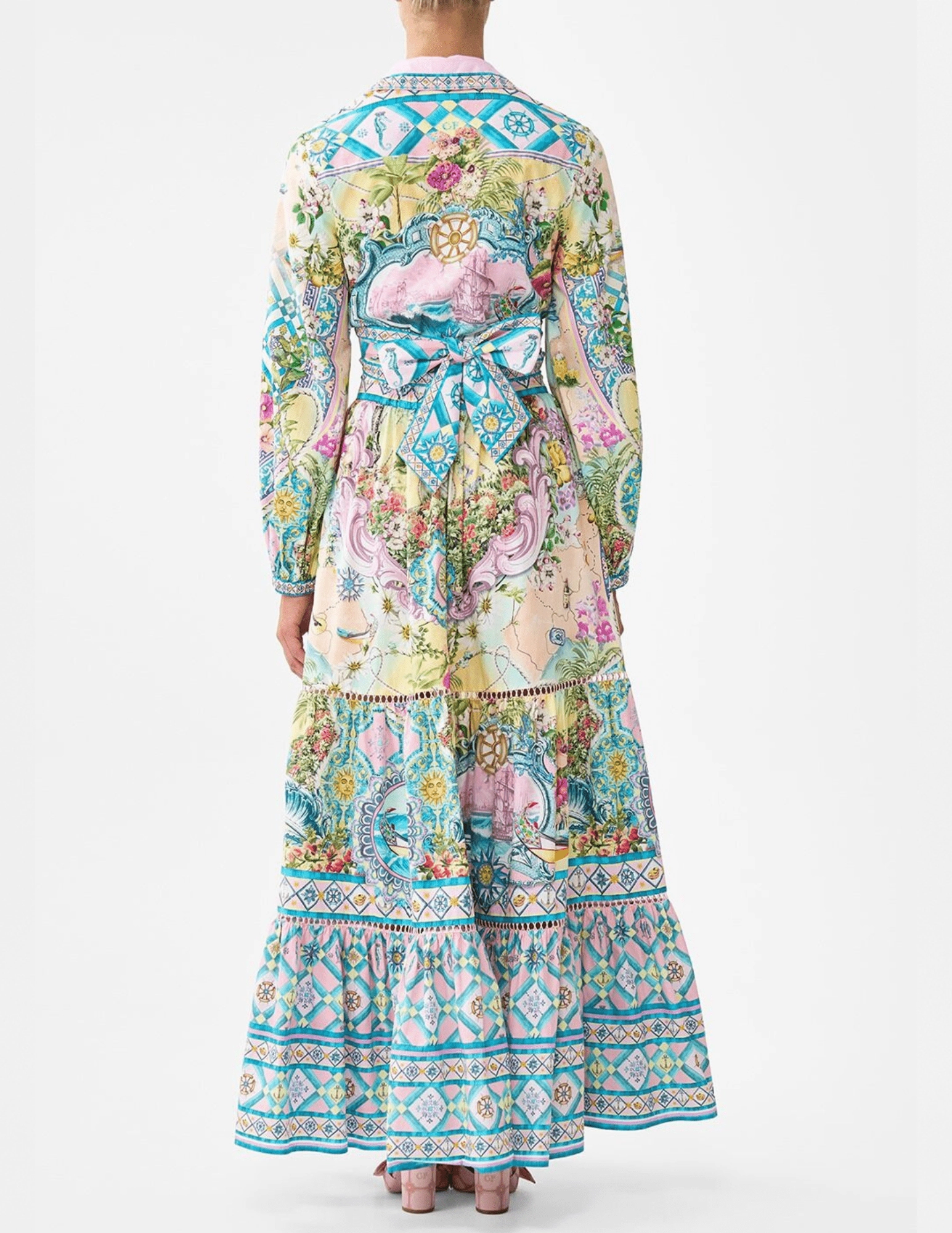 Sporty Design Camilla Cropped Wrap Shirt