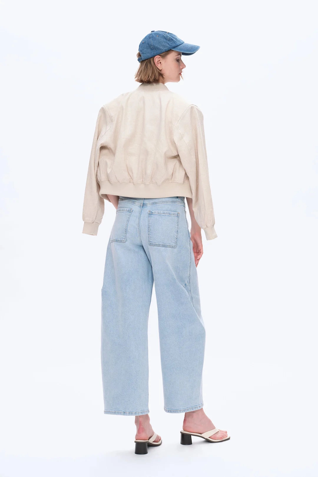Mid-Rise Balloon Jeans - Light Blue Wardrobe Essential
