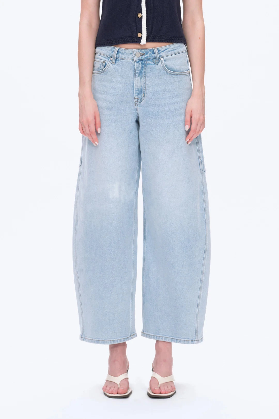 Mid-Rise Balloon Jeans - Light Blue Simple Comfort Wear